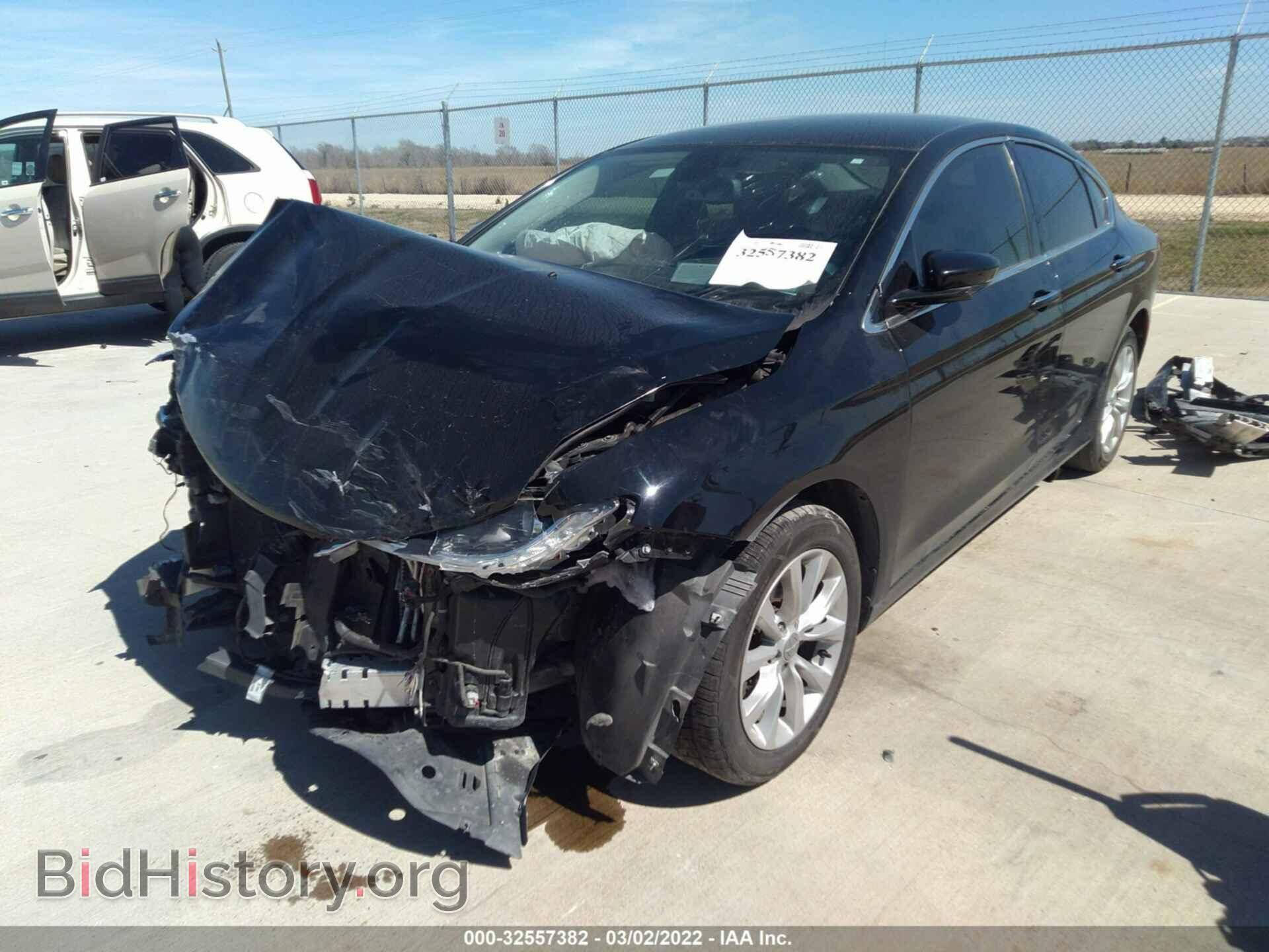 2016 CHRYSLER 200 - VIN: 1C3CCCCB1GN100757 - Фото 2
