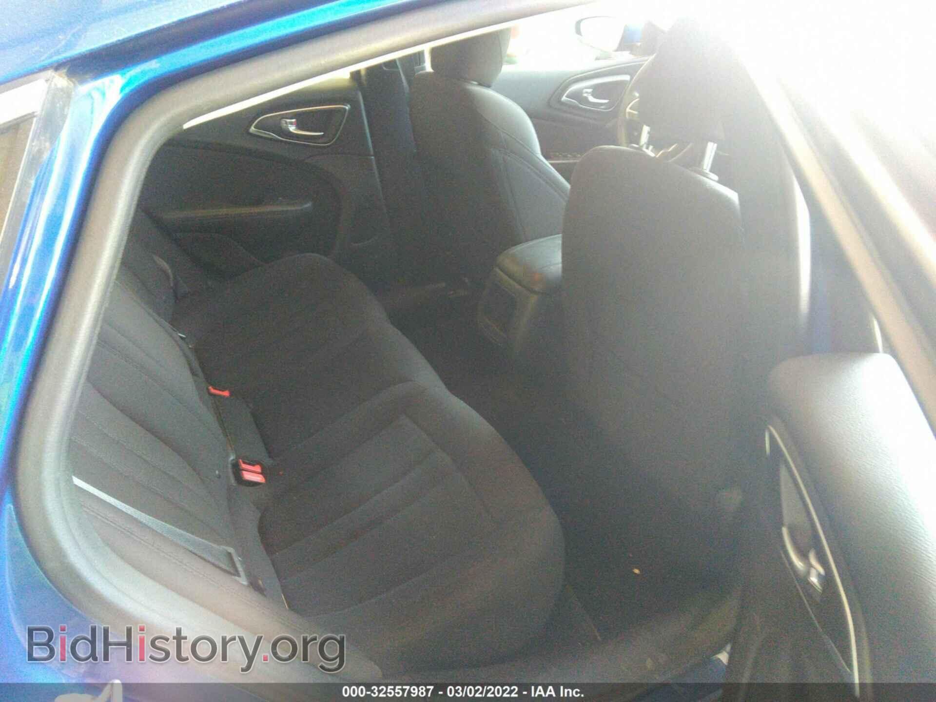 2015 CHRYSLER 200 - VIN: 1C3CCCAB5FN543382 - Фото 8