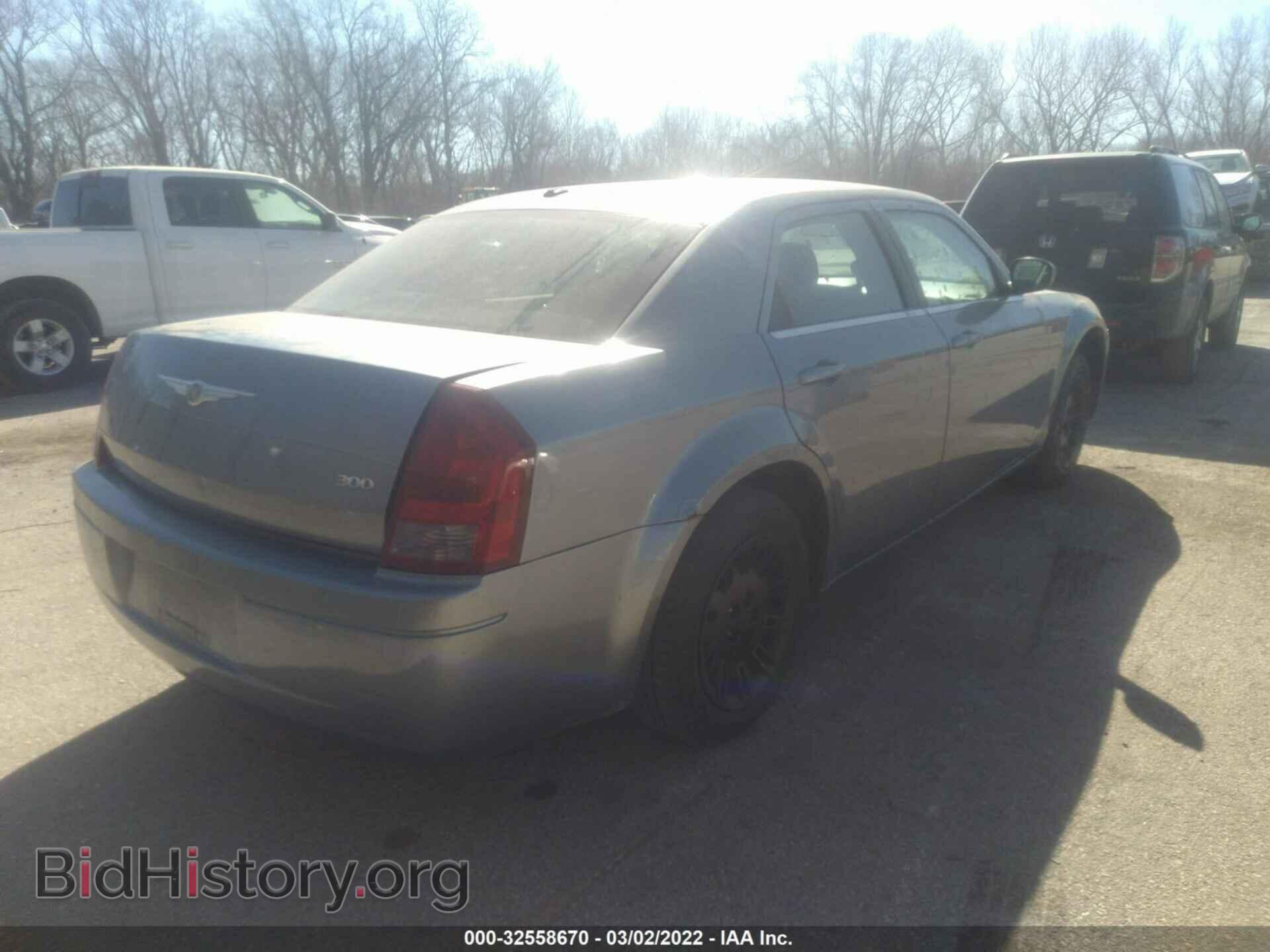2007 CHRYSLER 300 - VIN: 2C3KA43R47H664061 - Фото 4