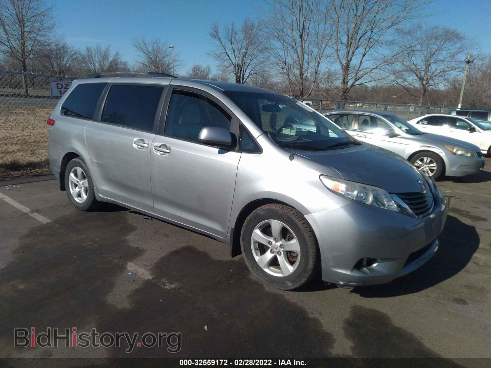 Фотография 5TDKK3DC8CS186509 - TOYOTA SIENNA 2012