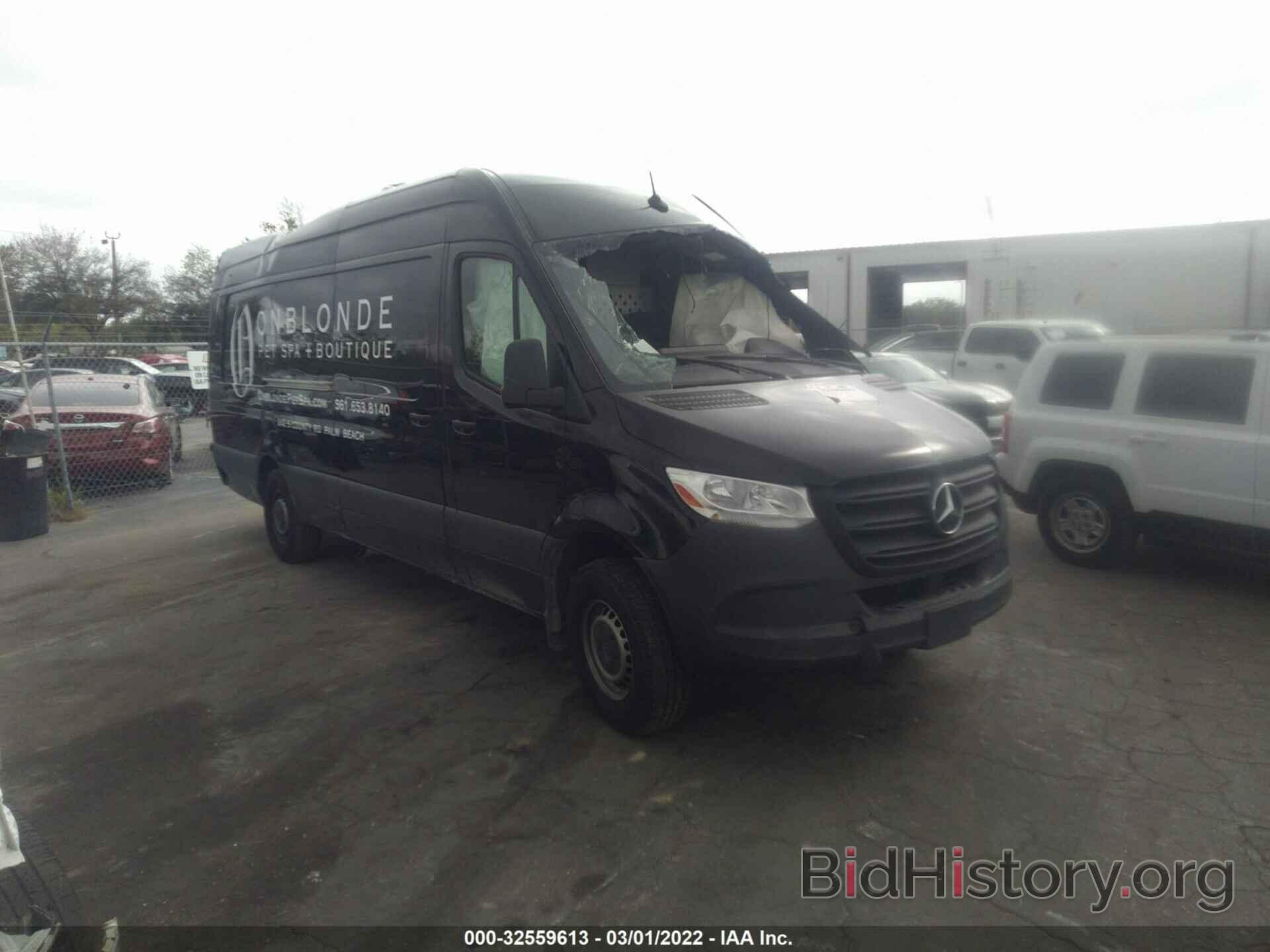 Report W1W4EDHY3LT029052 MERCEDES-BENZ SPRINTER CARGO VAN 2020 Black ...