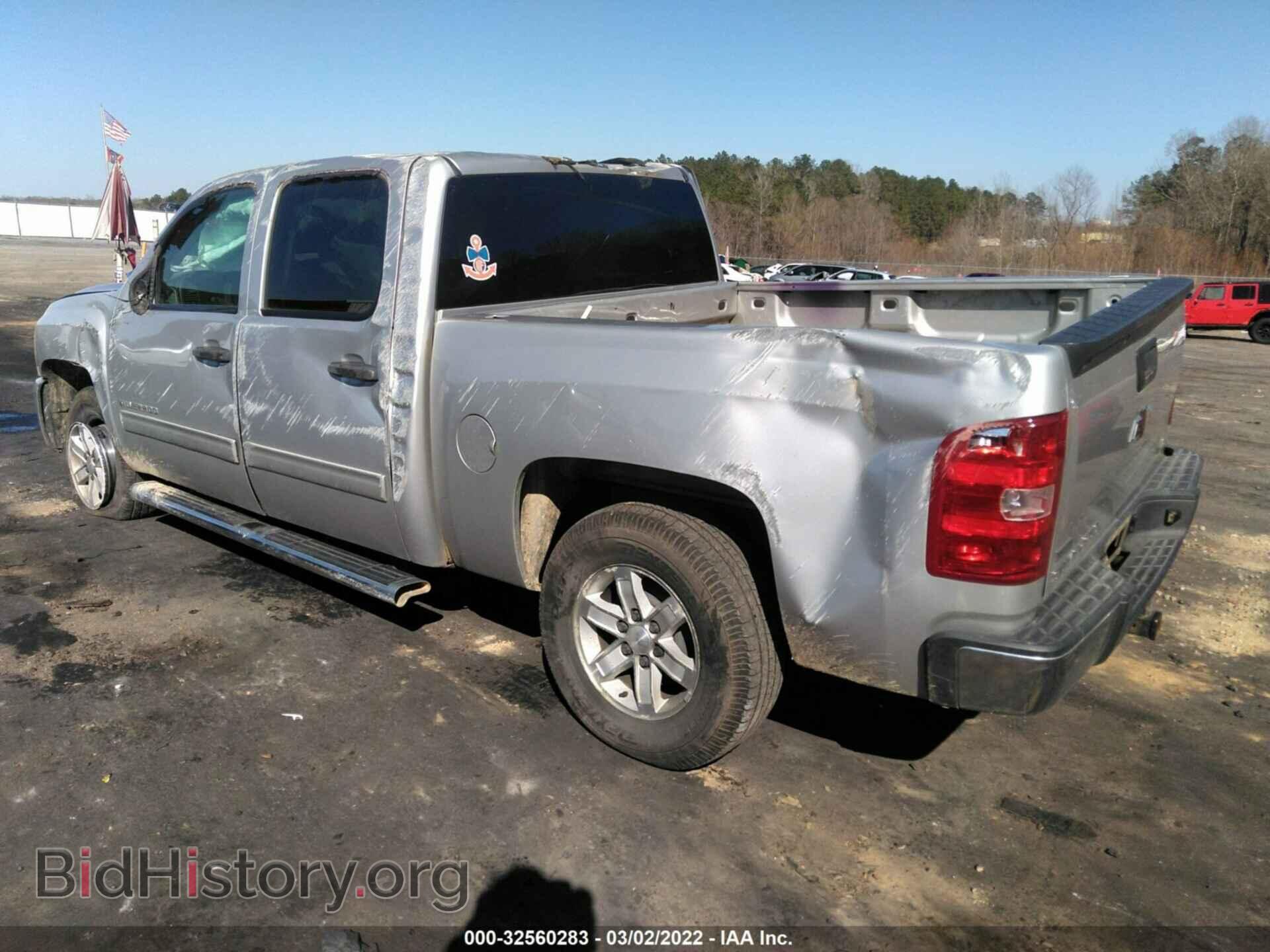 2011 CHEVROLET SILVERADO 1500 - VIN: 3GCPCREA3BG166300 - Фото 3