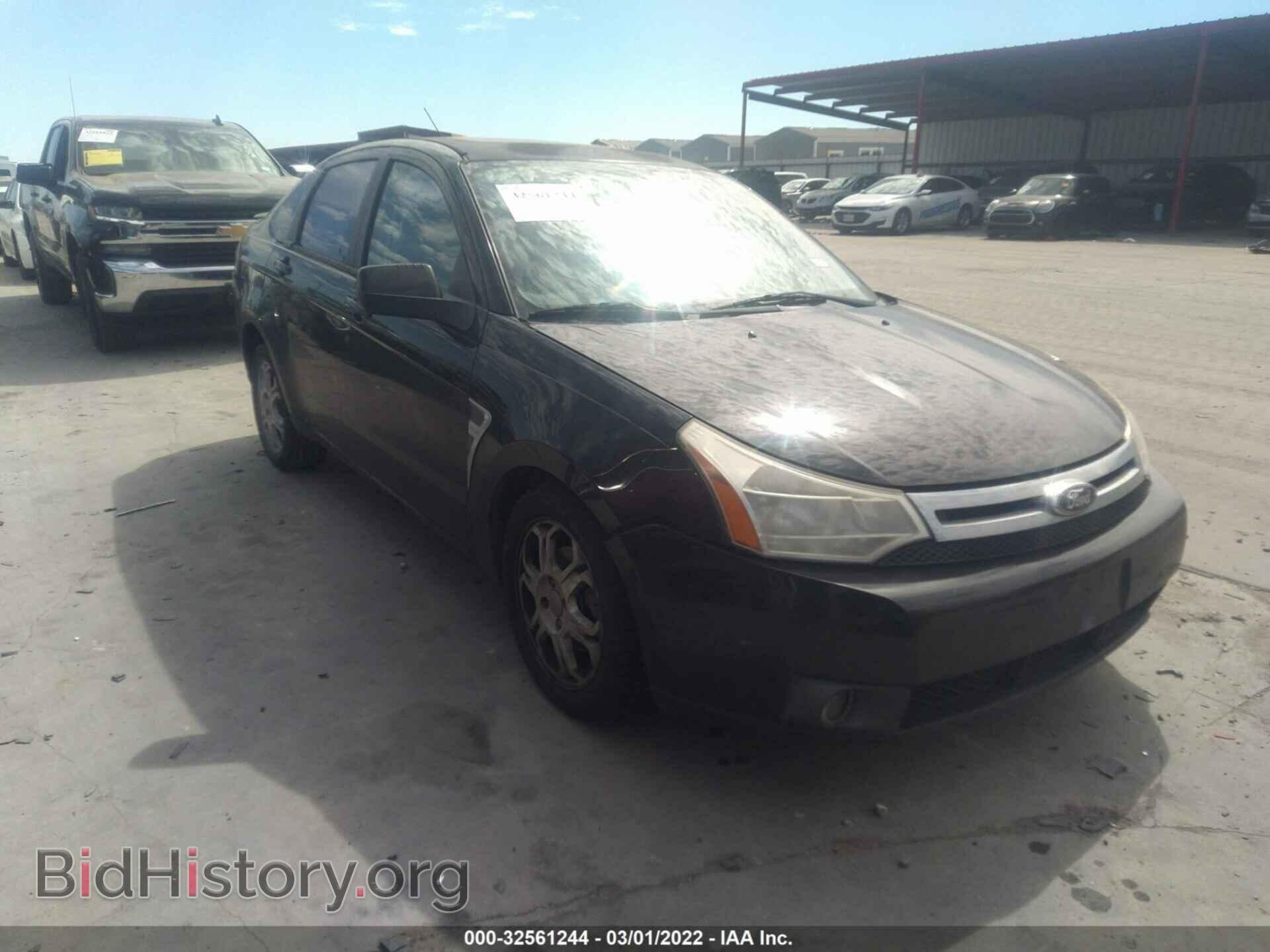 Photo 1FAHP35NX8W107138 - FORD FOCUS 2008