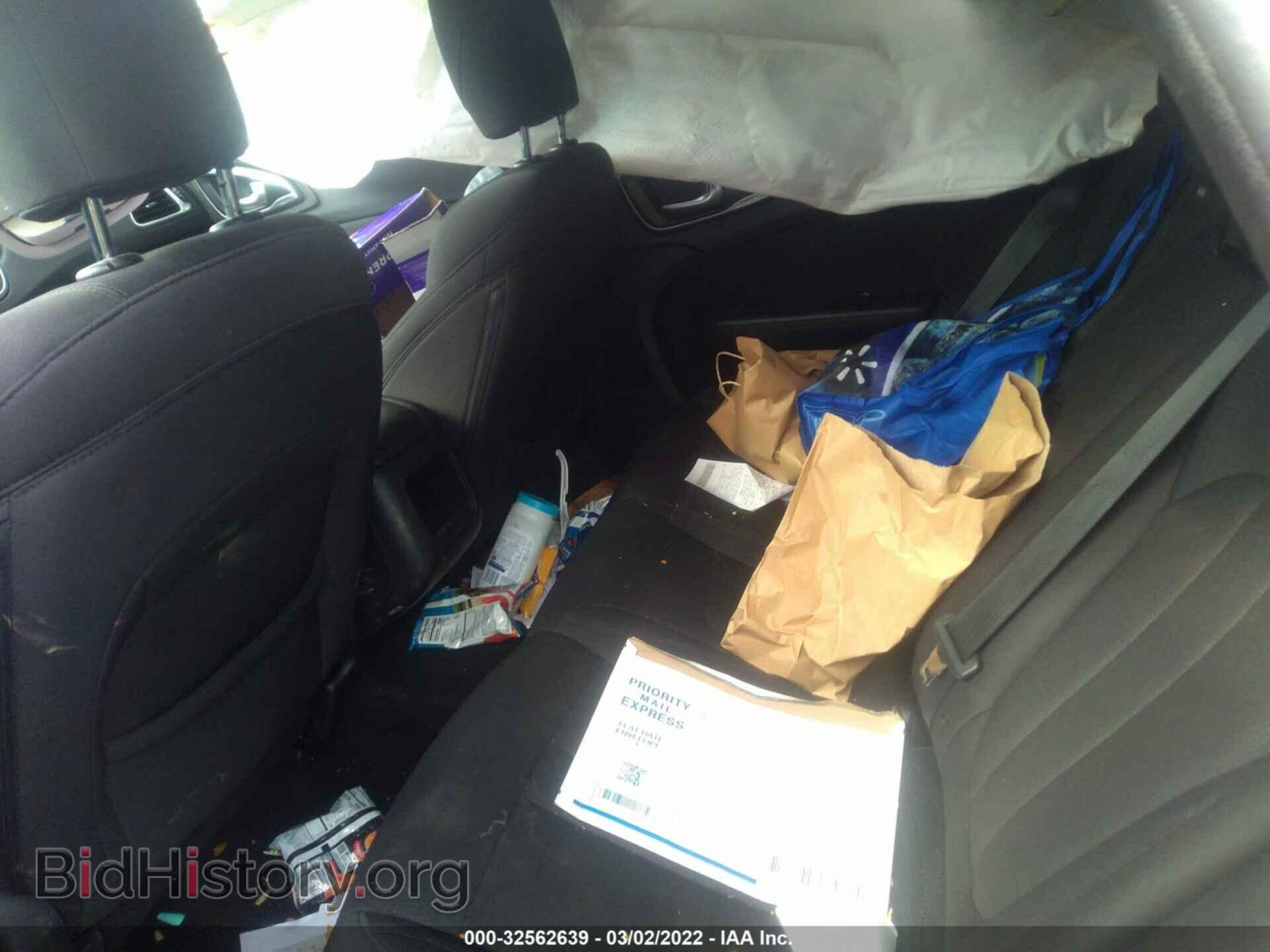 2016 CHRYSLER 200 - VIN: 1C3CCCAB2GN109406 - Фото 8
