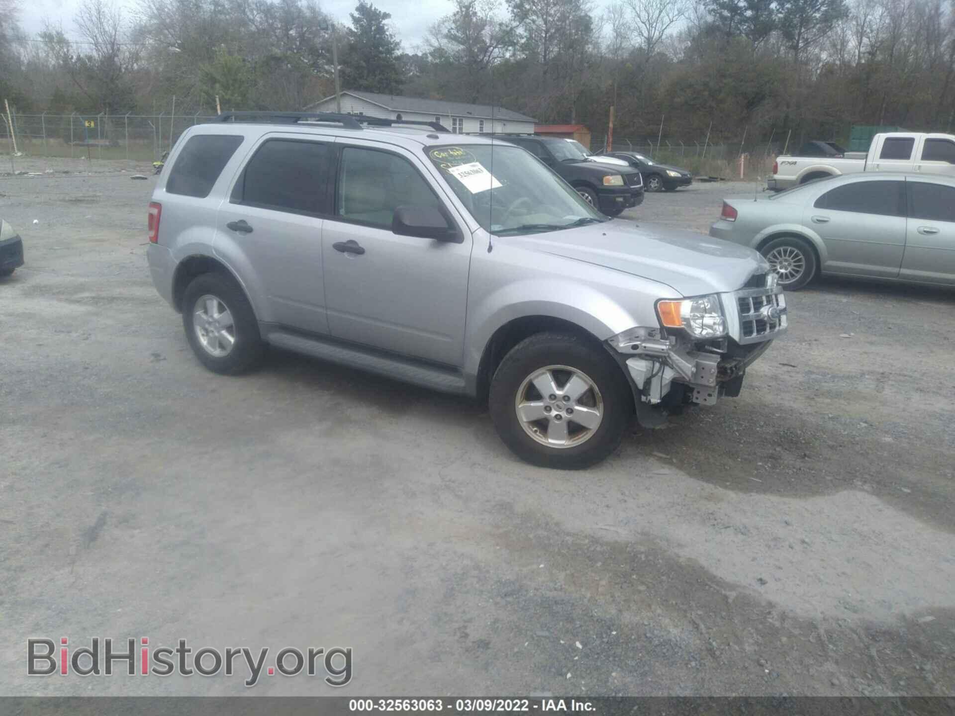 Фотография 1FMCU0D71CKB37834 - FORD ESCAPE 2012
