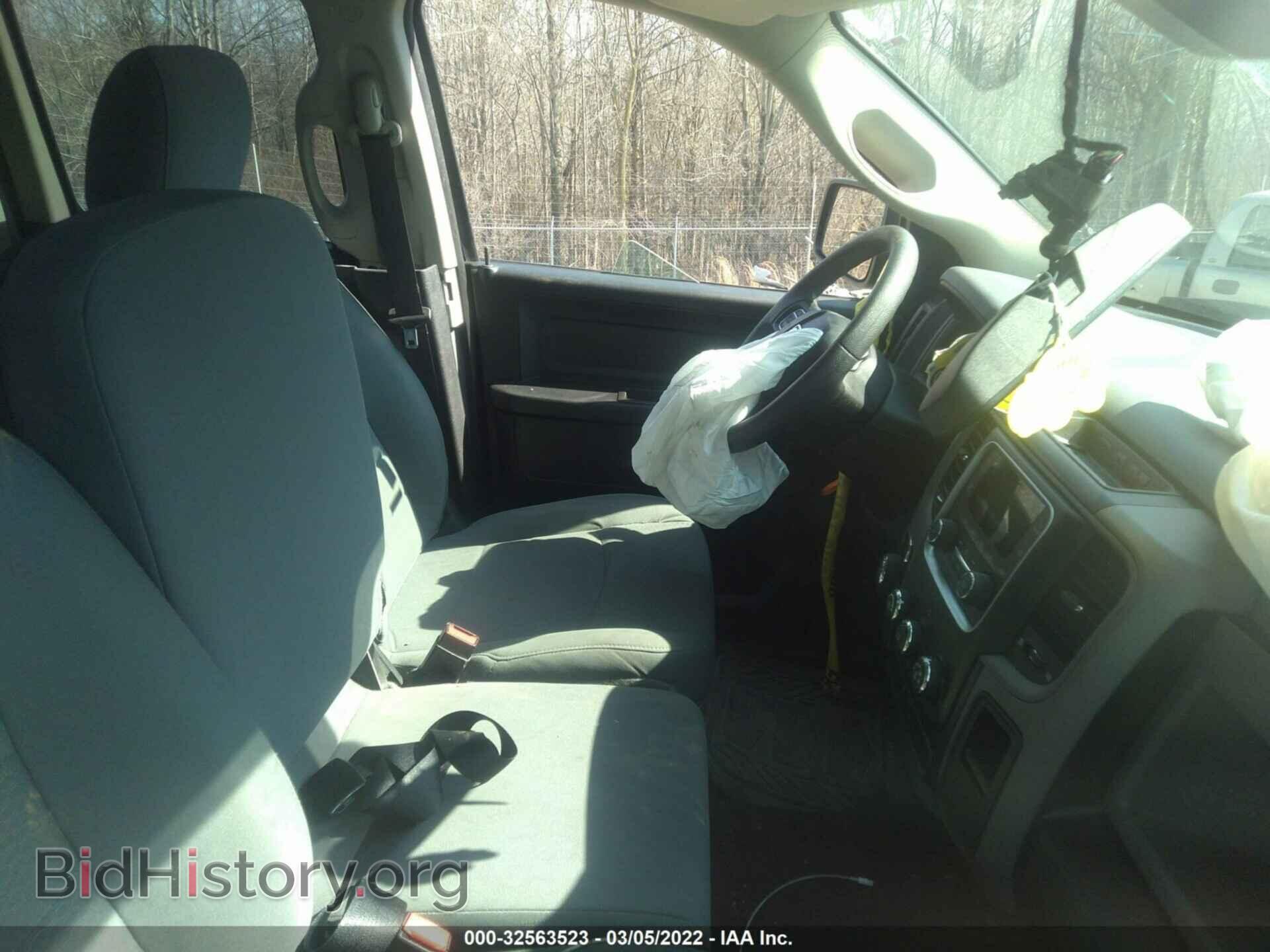 2018 RAM 1500 - VIN: 1C6RR7FG7JS196414 - Photo 5