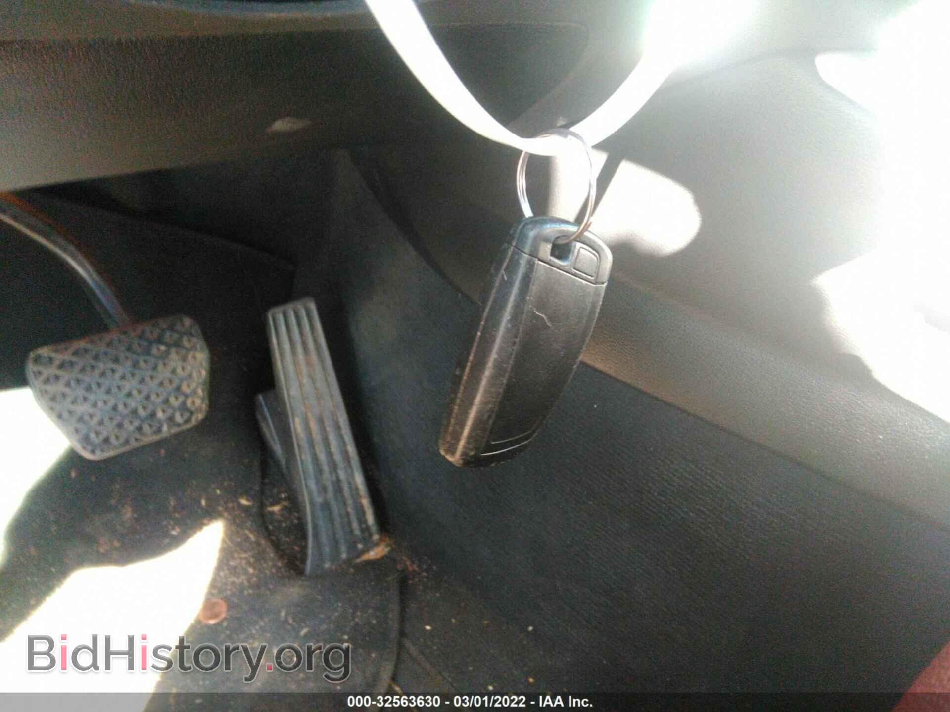 2011 BMW X3 - VIN: 5UXWX5C52BL700001 - Фото 11