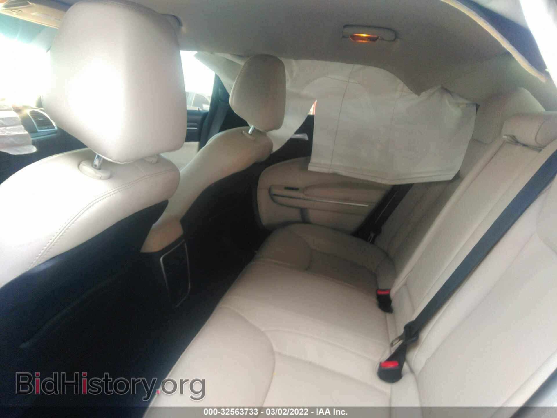 2017 CHRYSLER 300 - VIN: 2C3CCAAG0HH505926 - Фото 8