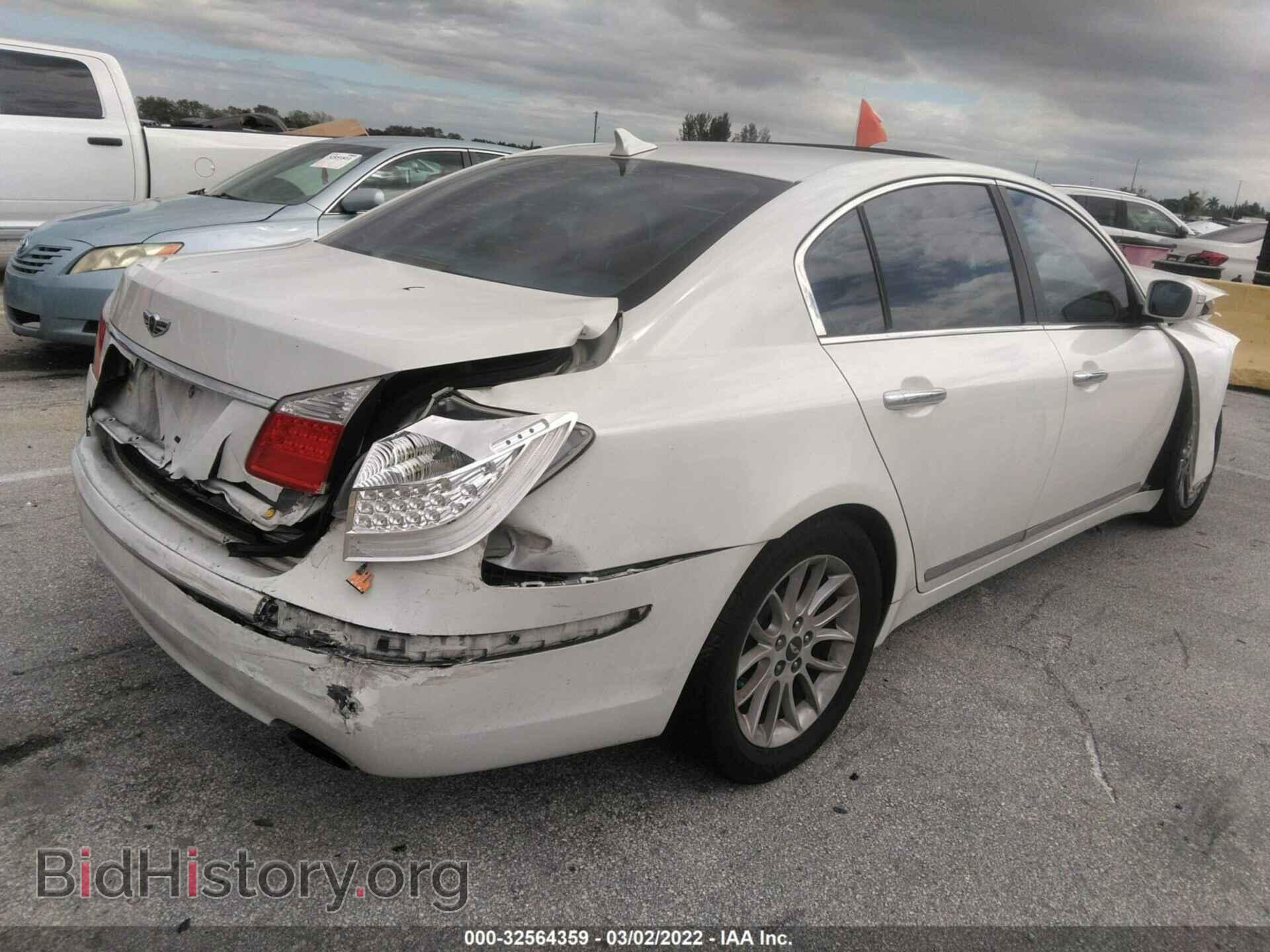 2010 HYUNDAI GENESIS - VIN: KMHGC4DE4AU087314 - Фото 4