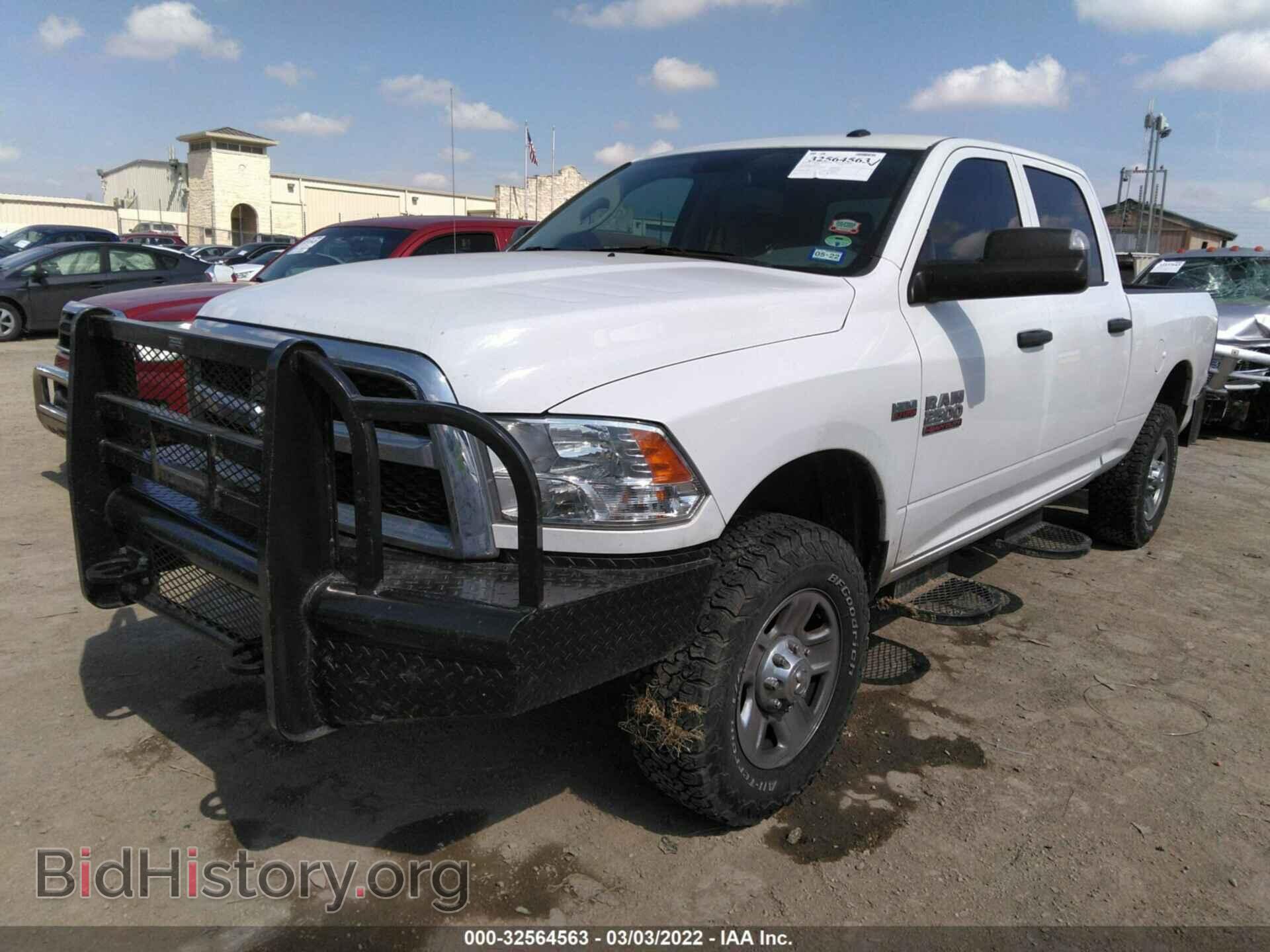 2017 RAM 2500 - VIN: 3C6TR5CT8HG694036 - Фото 2
