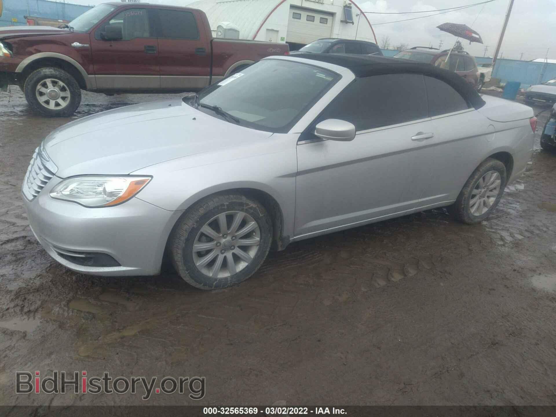 2012 CHRYSLER 200 - VIN: 1C3BCBEB8CN121926 - Photo 2