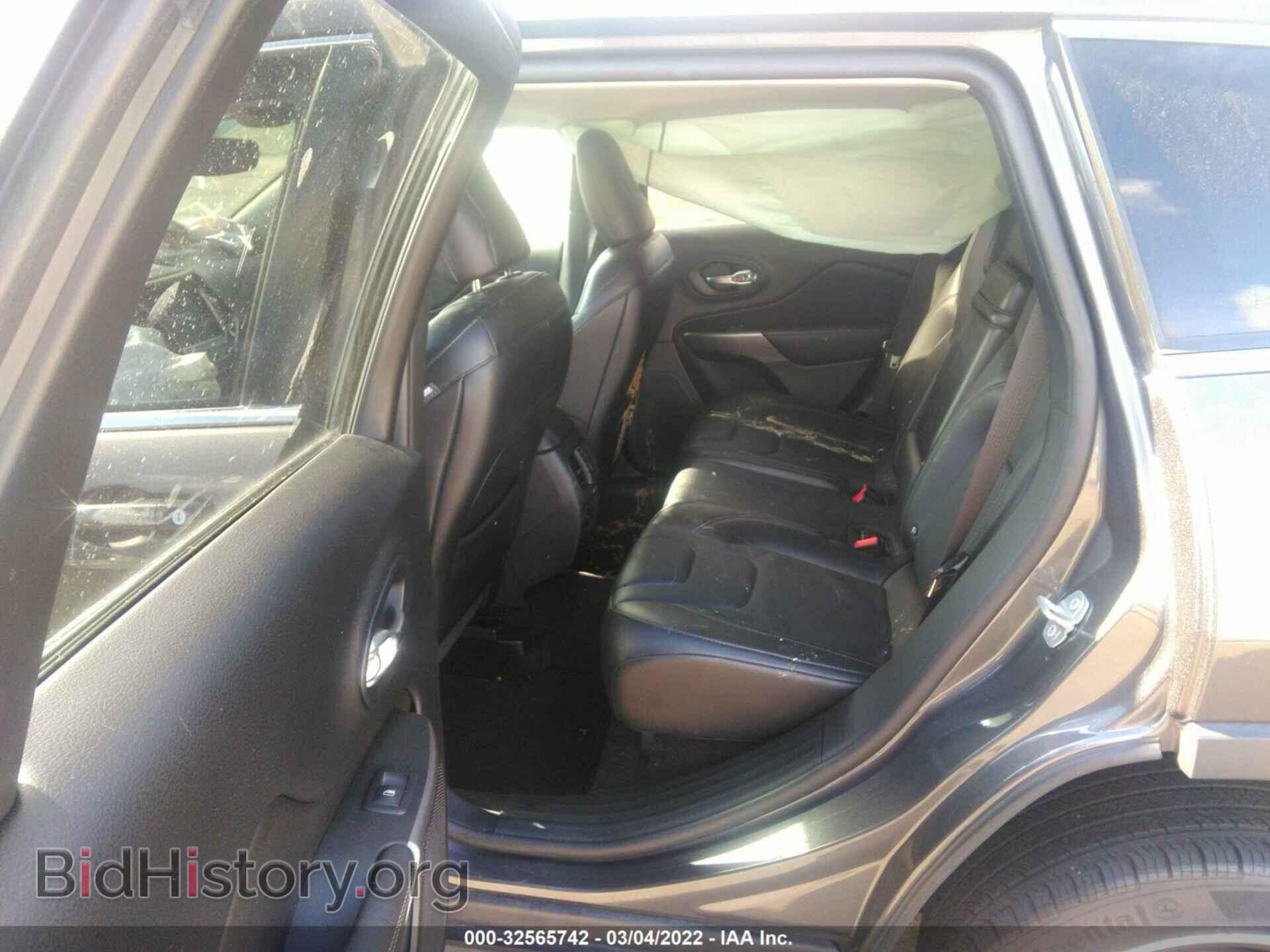 2019 JEEP CHEROKEE - VIN: 1C4PJLDB0KD185381 - Фото 8