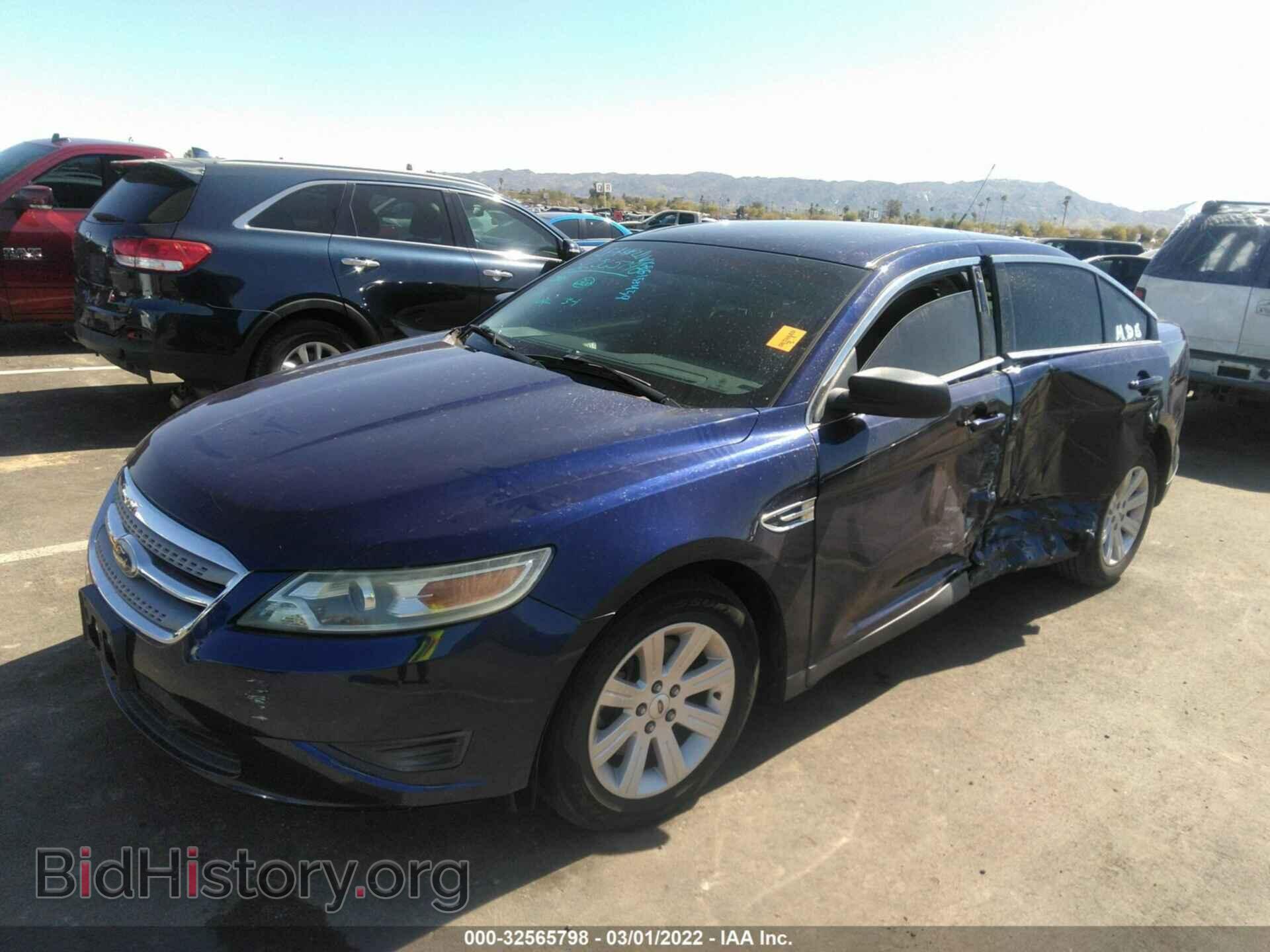 2011 FORD TAURUS - VIN: 1FAHP2DWXBG153459 - Фото 2