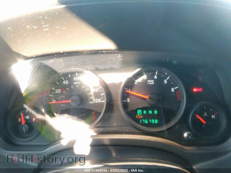 2011 Jeep COMPASS (VIN 1J4NF1FB5BD134138) — photo 7 of 11