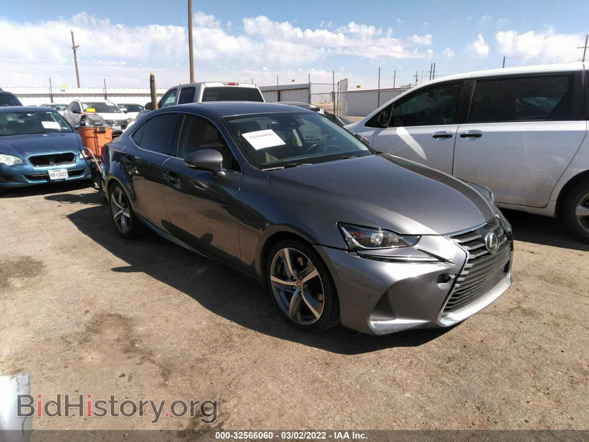 Photo JTHBA1D21H5045064 - LEXUS IS 2017