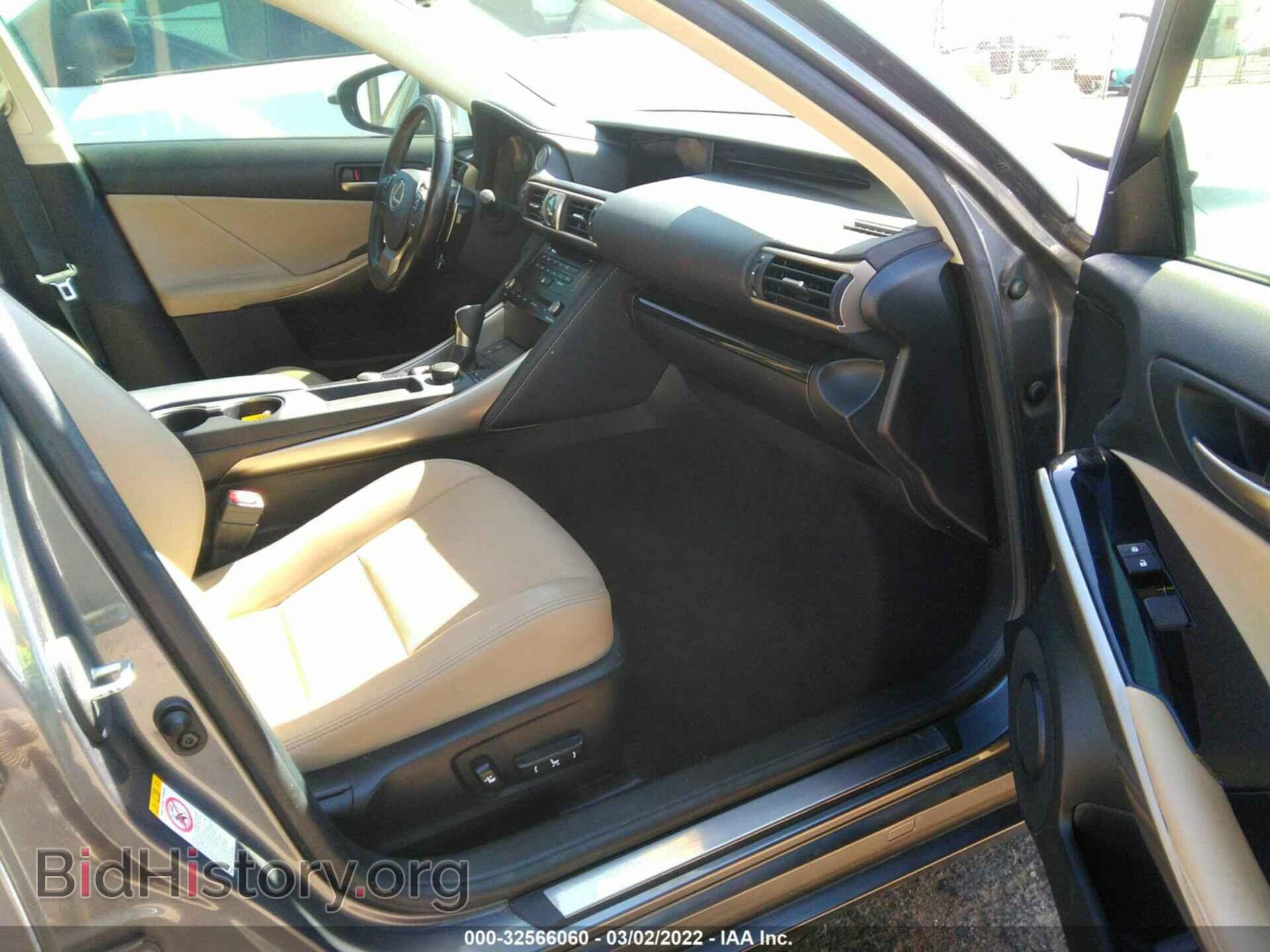 2017 LEXUS IS - VIN: JTHBA1D21H5045064 - Фото 5