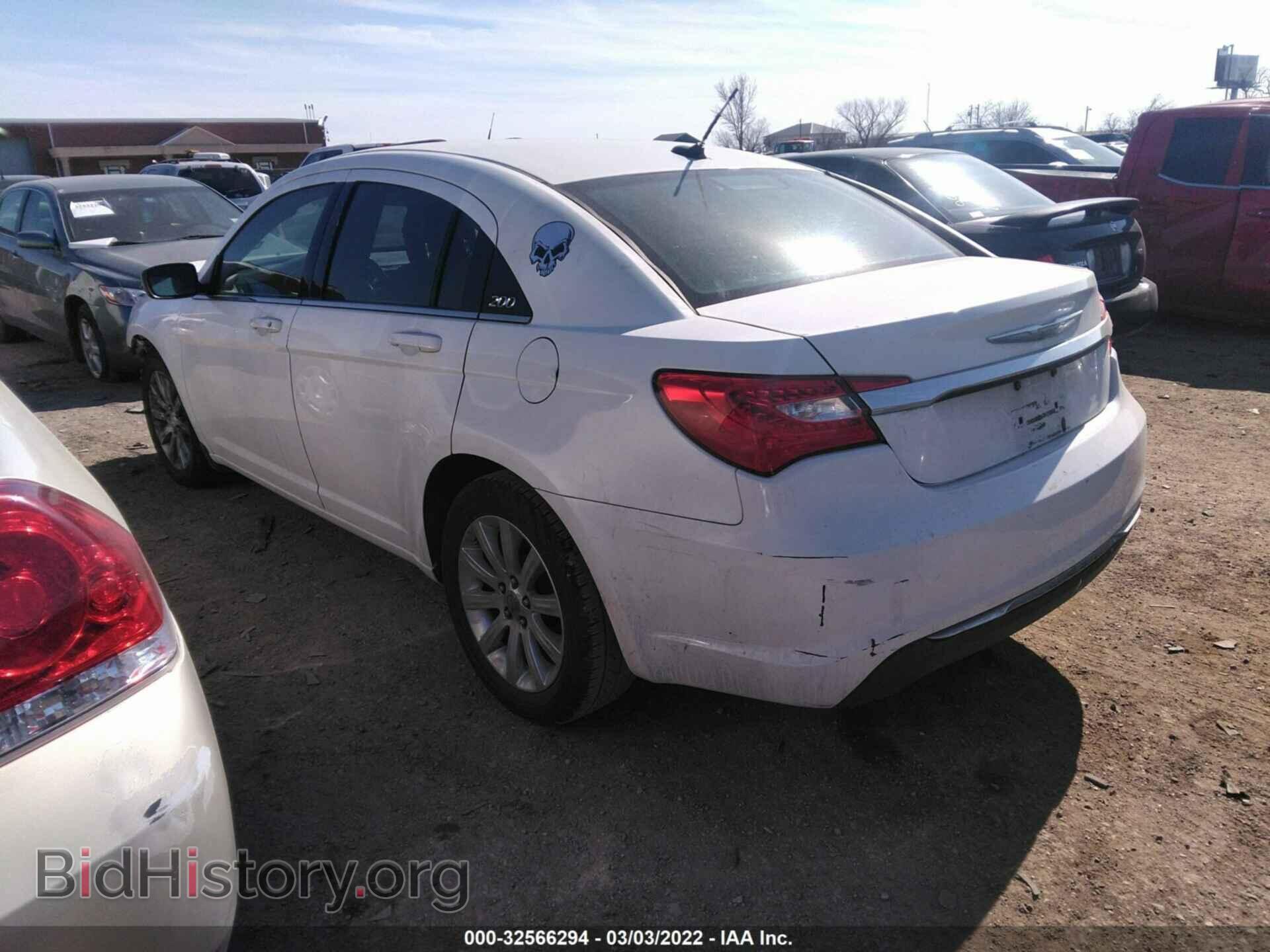 2011 CHRYSLER 200 - VIN: 1C3BC1FB1BN626455 - Фото 3