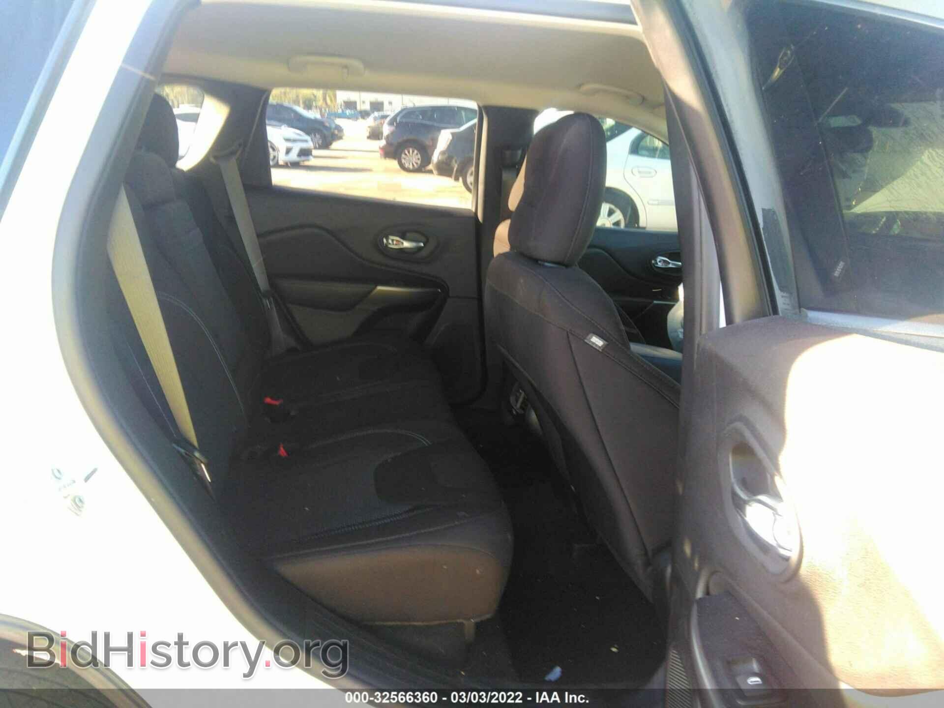2019 JEEP CHEROKEE - VIN: 1C4PJLCB8KD312363 - Фото 8