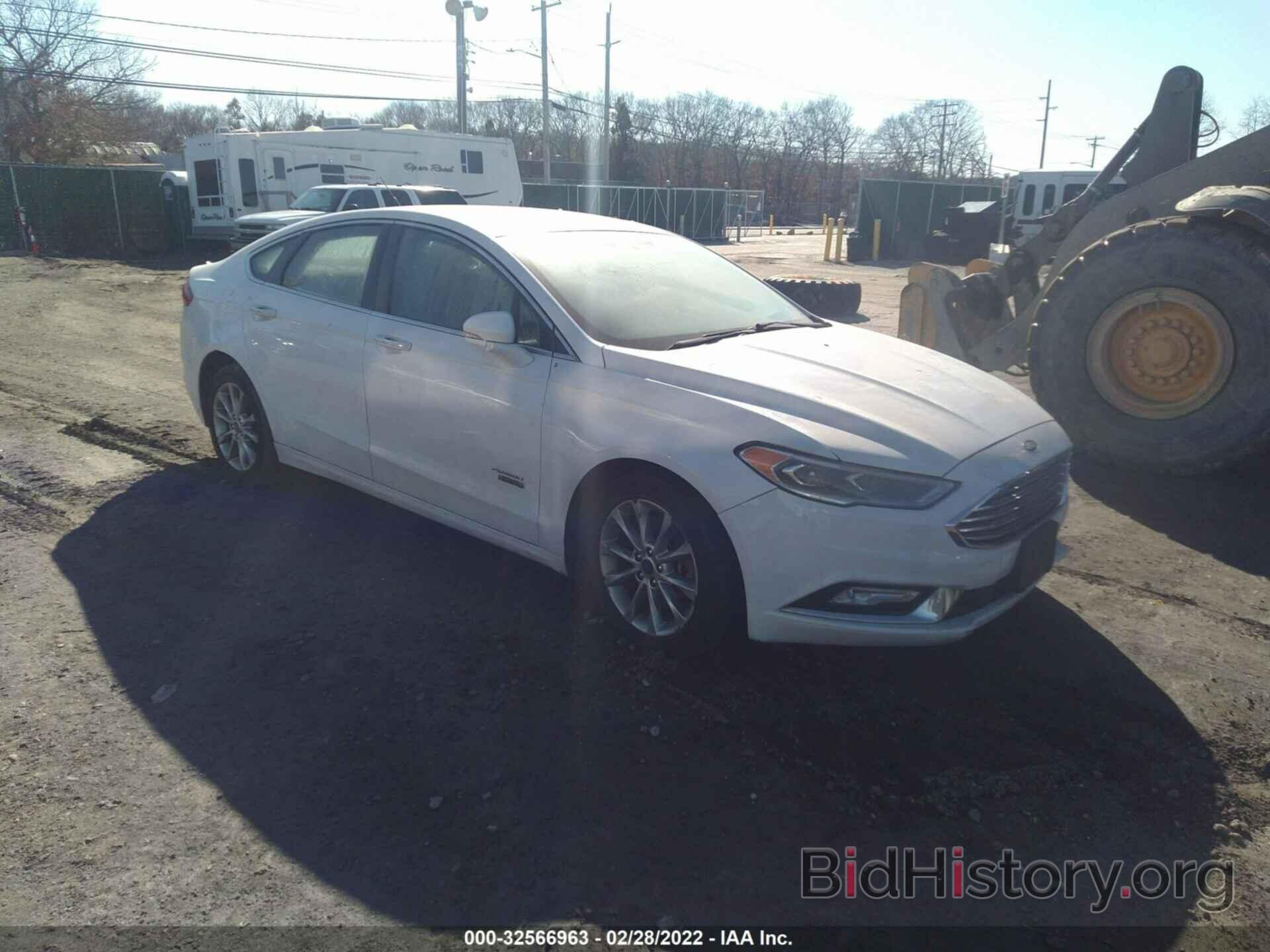 Photo 3FA6P0PU8HR308422 - FORD FUSION ENERGI 2017