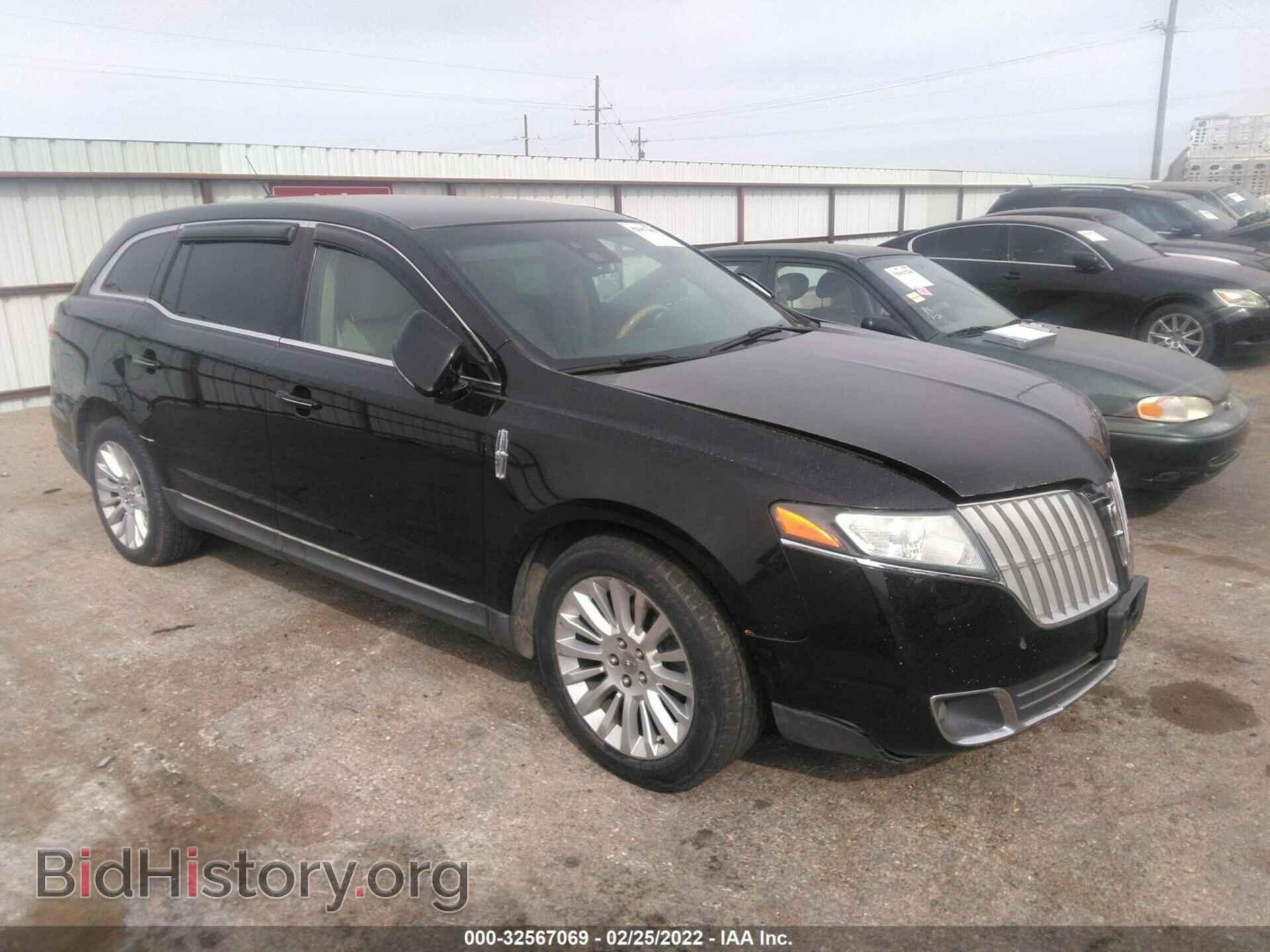 Photo 2LMHJ5AR2ABJ12583 - LINCOLN MKT 2010