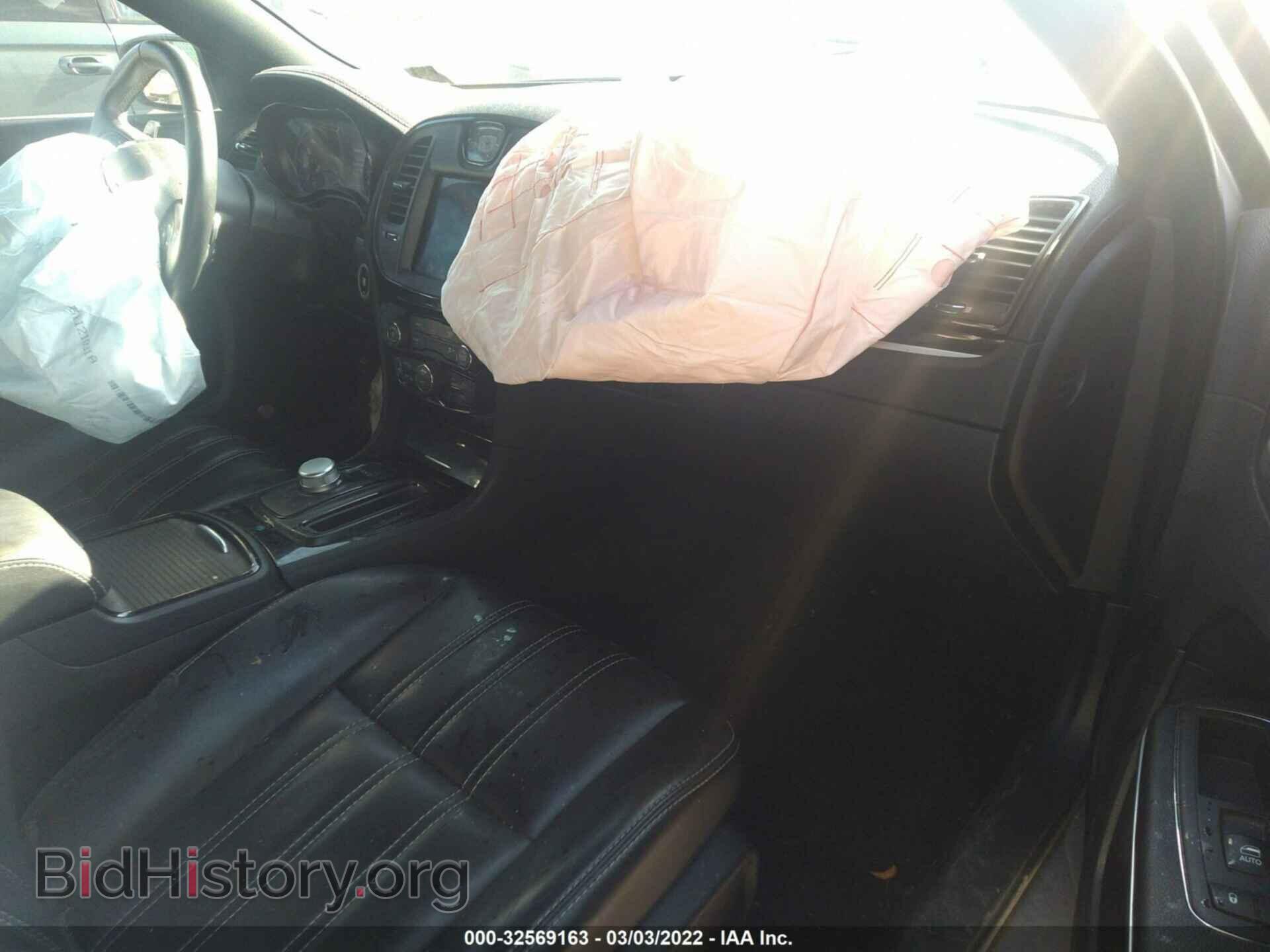 2017 CHRYSLER 300 - VIN: 2C3CCAGGXHH597490 - Фото 5