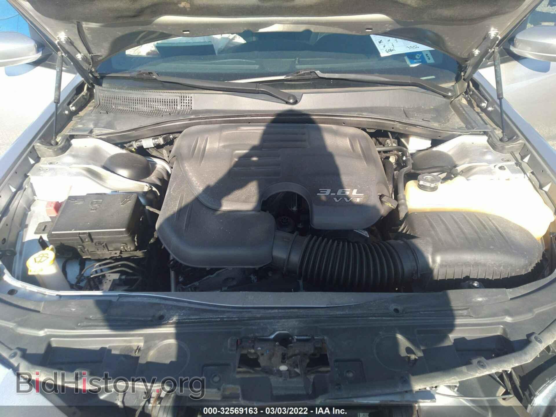 2017 CHRYSLER 300 - VIN: 2C3CCAGGXHH597490 - Фото 10