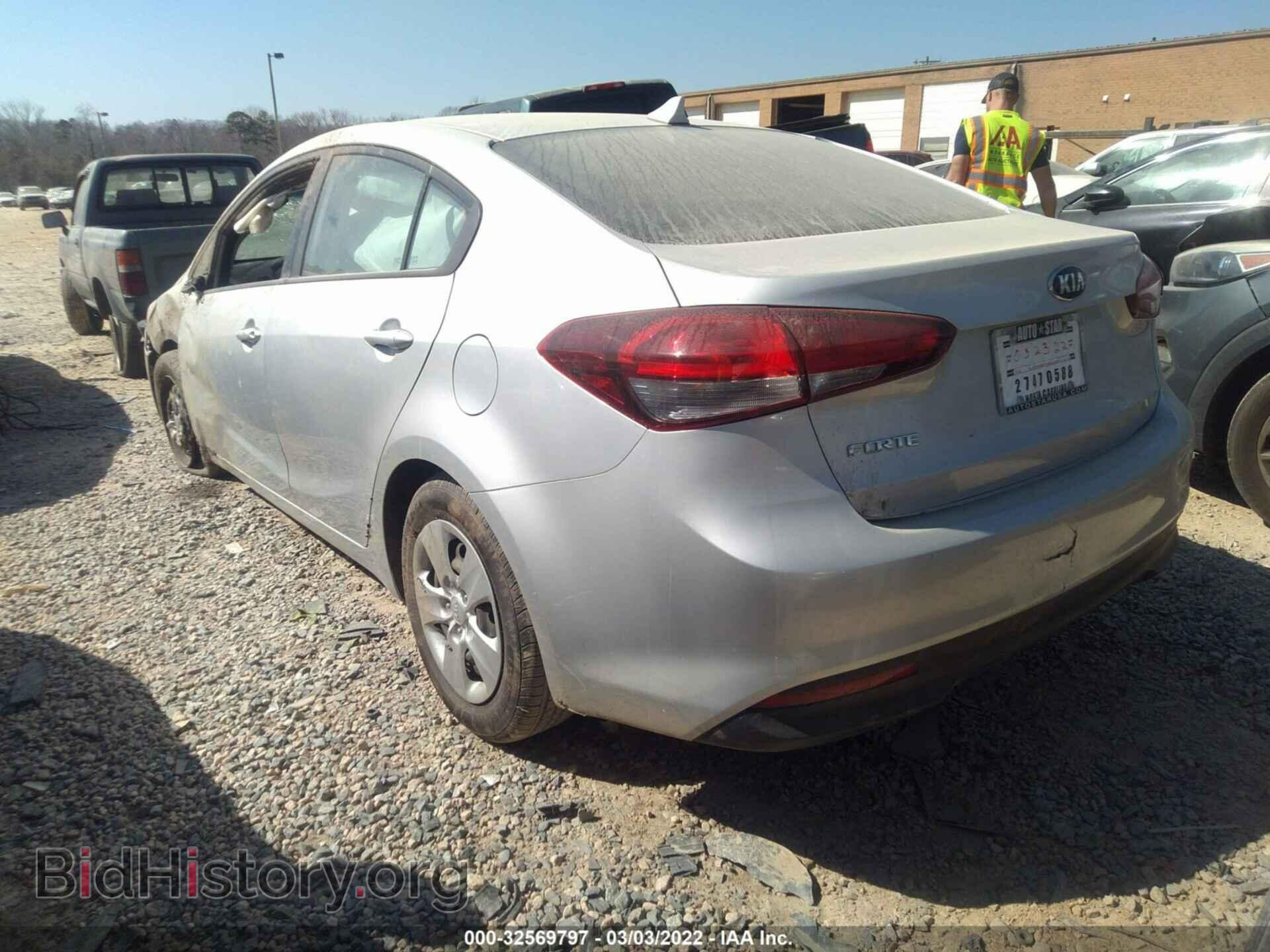 2017 KIA FORTE - VIN: 3KPFK4A77HE012477 - Фото 3