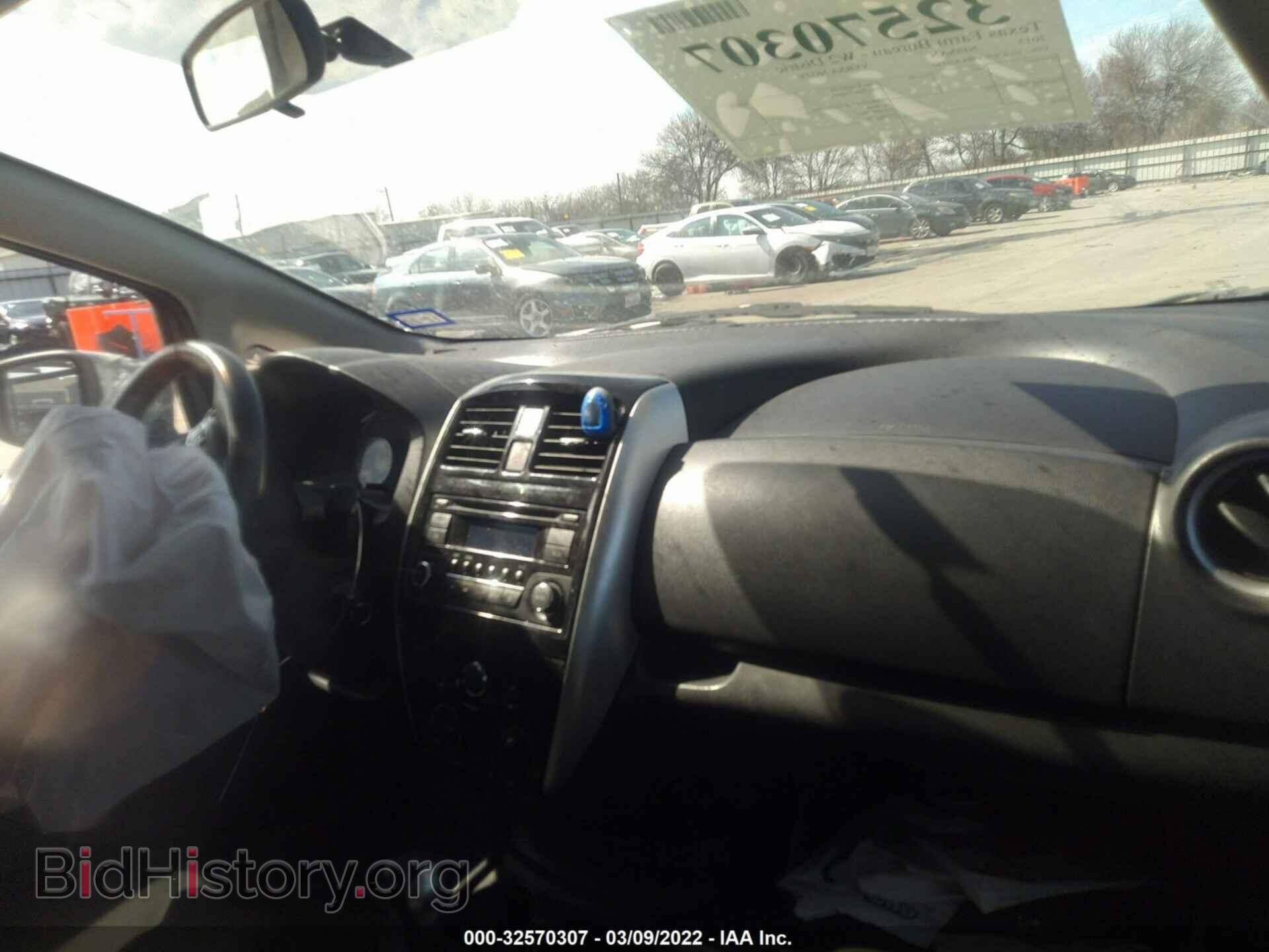 2015 NISSAN VERSA NOTE - VIN: 3N1CE2CP8FL422180 - Фото 5