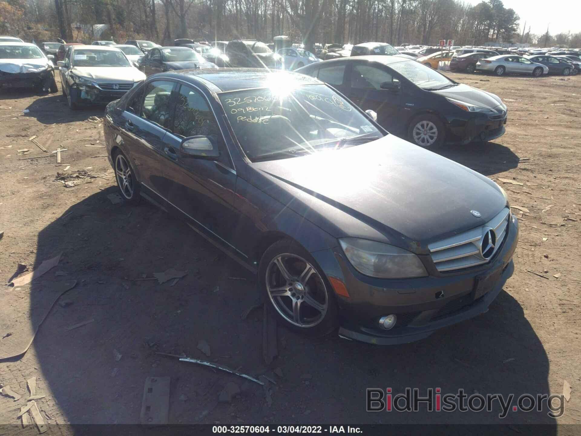 Photo WDDGF81X49F278617 - MERCEDES-BENZ C-CLASS 2009