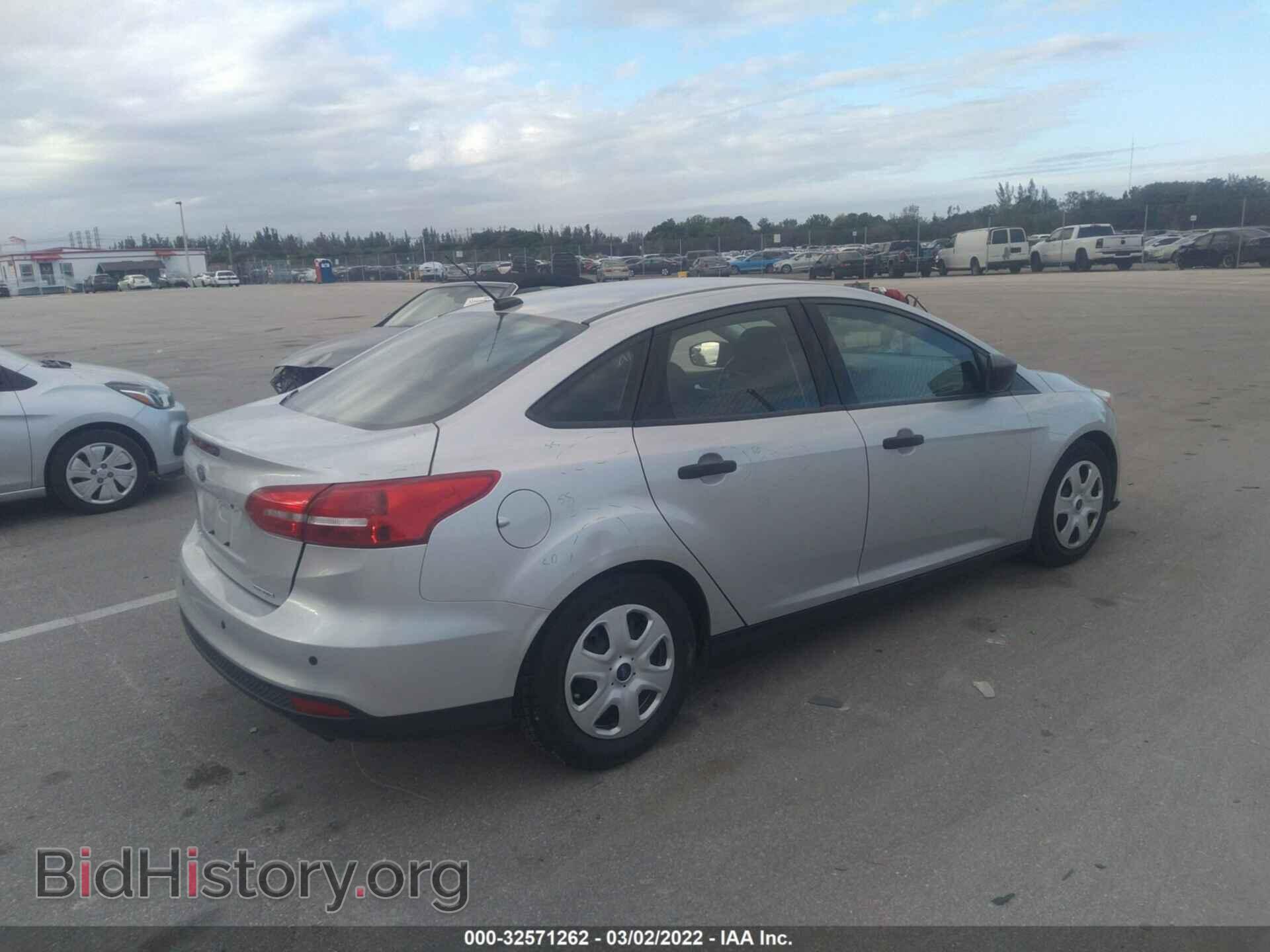 2016 FORD FOCUS - VIN: 1FADP3E22GL311243 - Фото 4