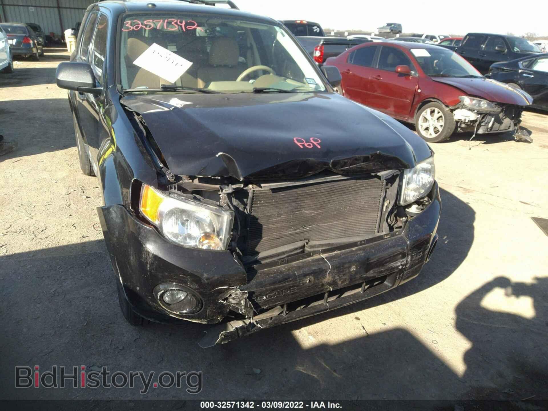 2011 FORD ESCAPE - VIN: 1FMCU0DG0BKA07056 - Photo 6