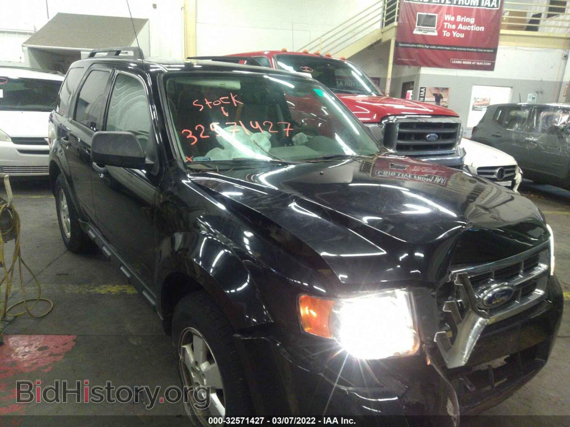 Фотография 1FMCU0DG3CKA94260 - FORD ESCAPE 2012