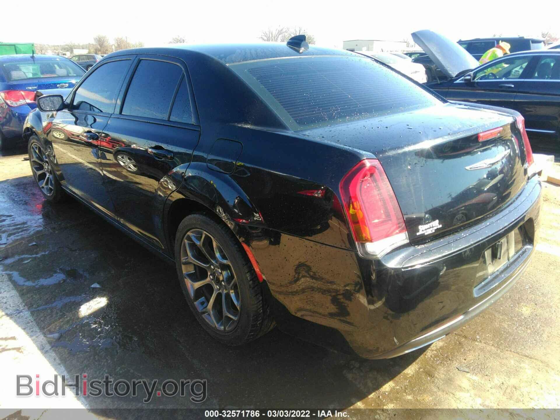 2018 CHRYSLER 300 - VIN: 2C3CCAAG5JH190255 - Фото 3