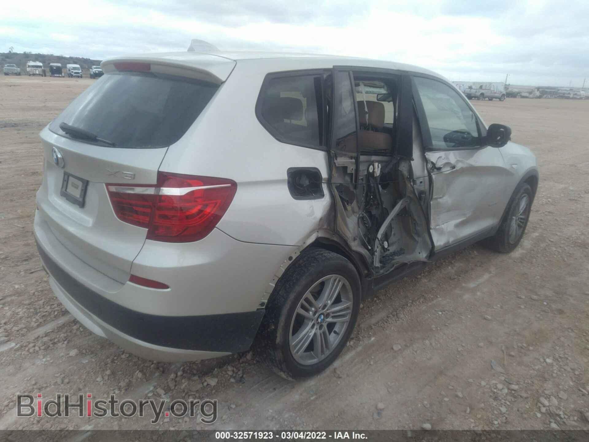 2012 BMW X3 - VIN: 5UXWX5C51CL717955 - Фото 4