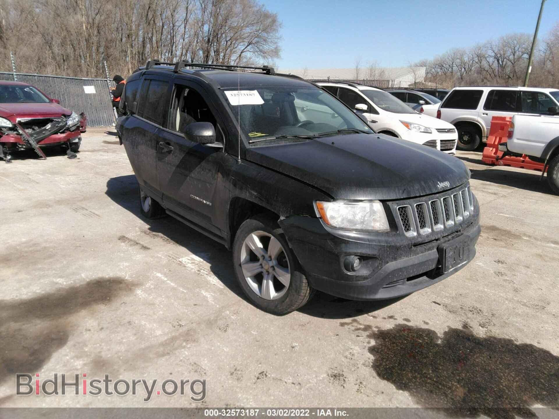Photo 1J4NT1FB9BD155812 - JEEP COMPASS 2011