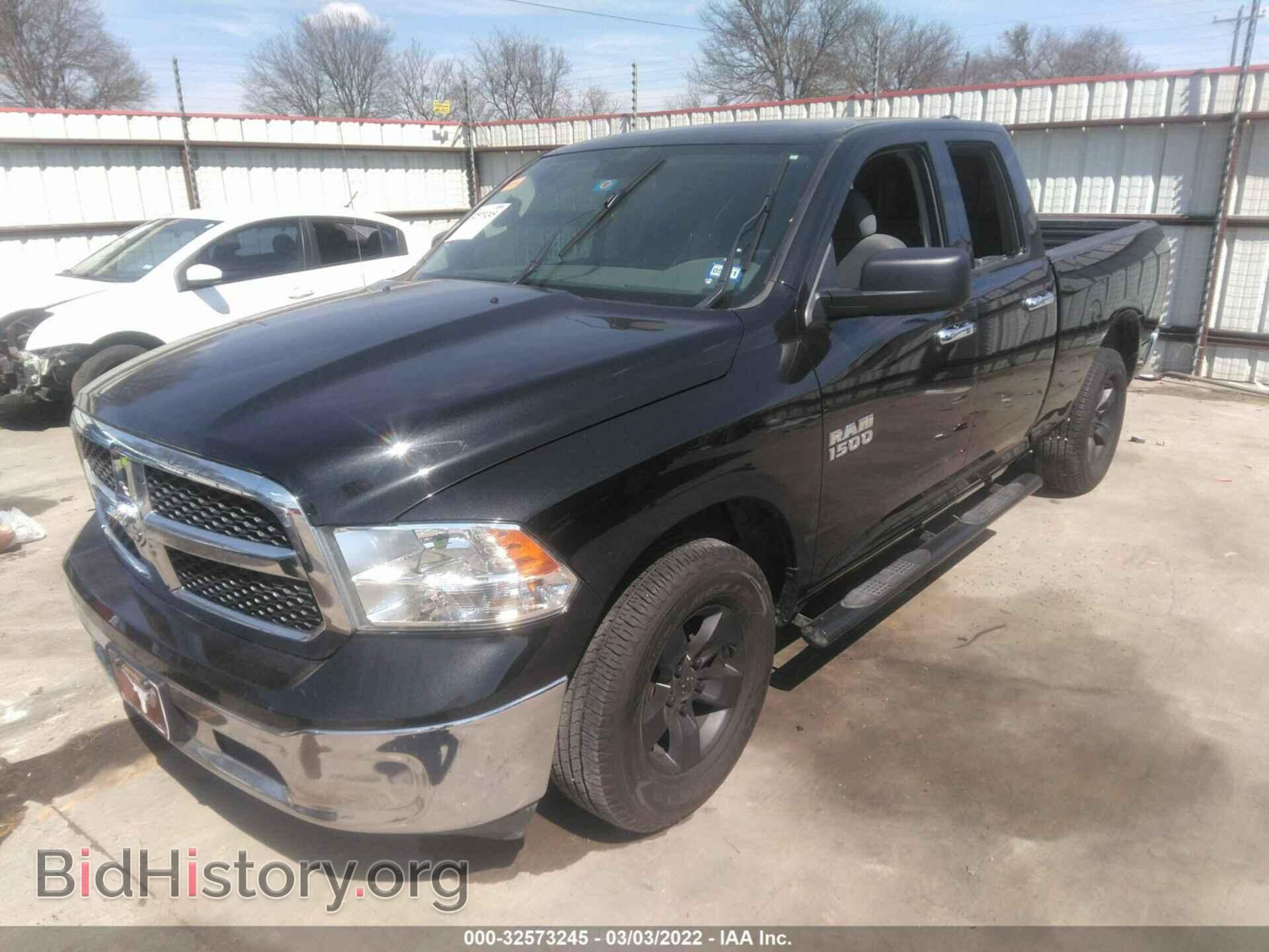 2018 RAM 1500 - VIN: 1C6RR6GG3JS303693 - Photo 2