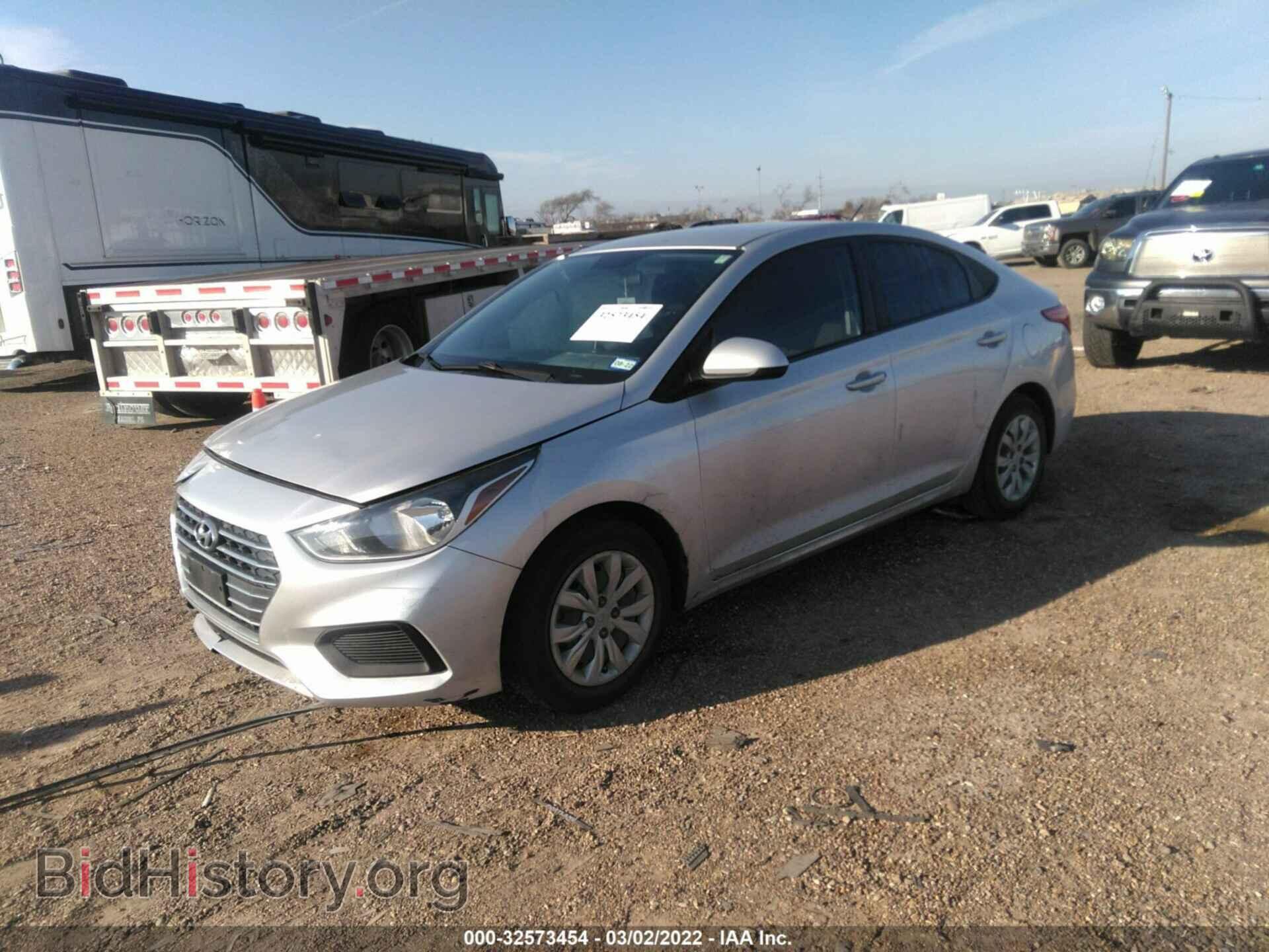 2019 HYUNDAI ACCENT - VIN: 3KPC24A33KE065667 - Фото 2