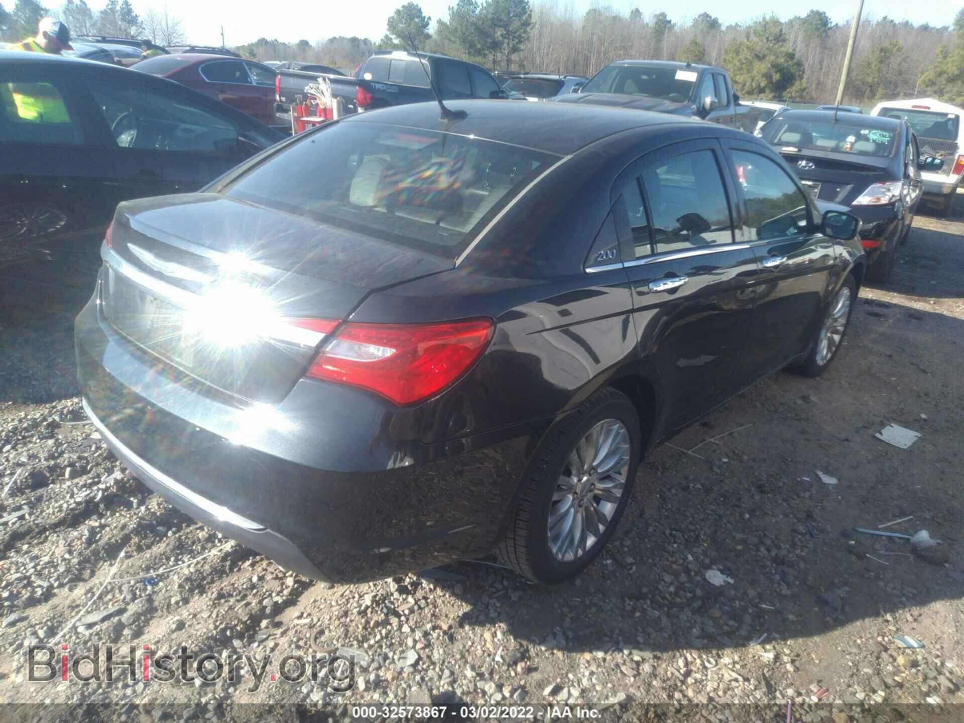2011 CHRYSLER 200 - VIN: 1C3BC2FG1BN520573 - Фото 4
