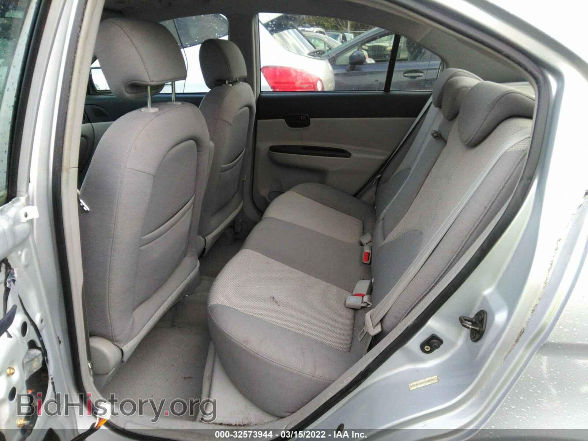 2006 HYUNDAI ACCENT - VIN: KMHCN46C26U022831 - Фото 8