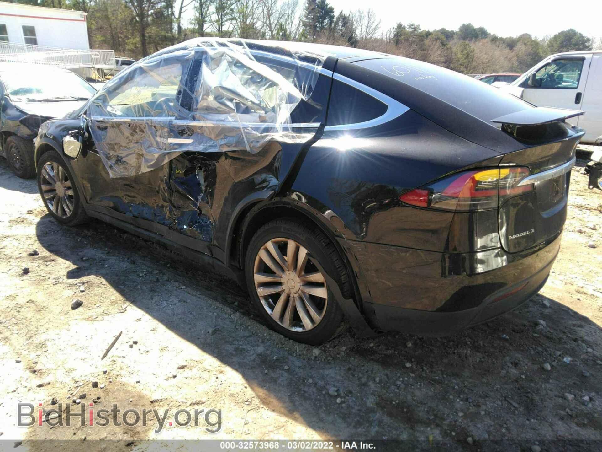 2016 TESLA MODEL X - VIN: 5YJXCDE28GF026011 - Фото 3