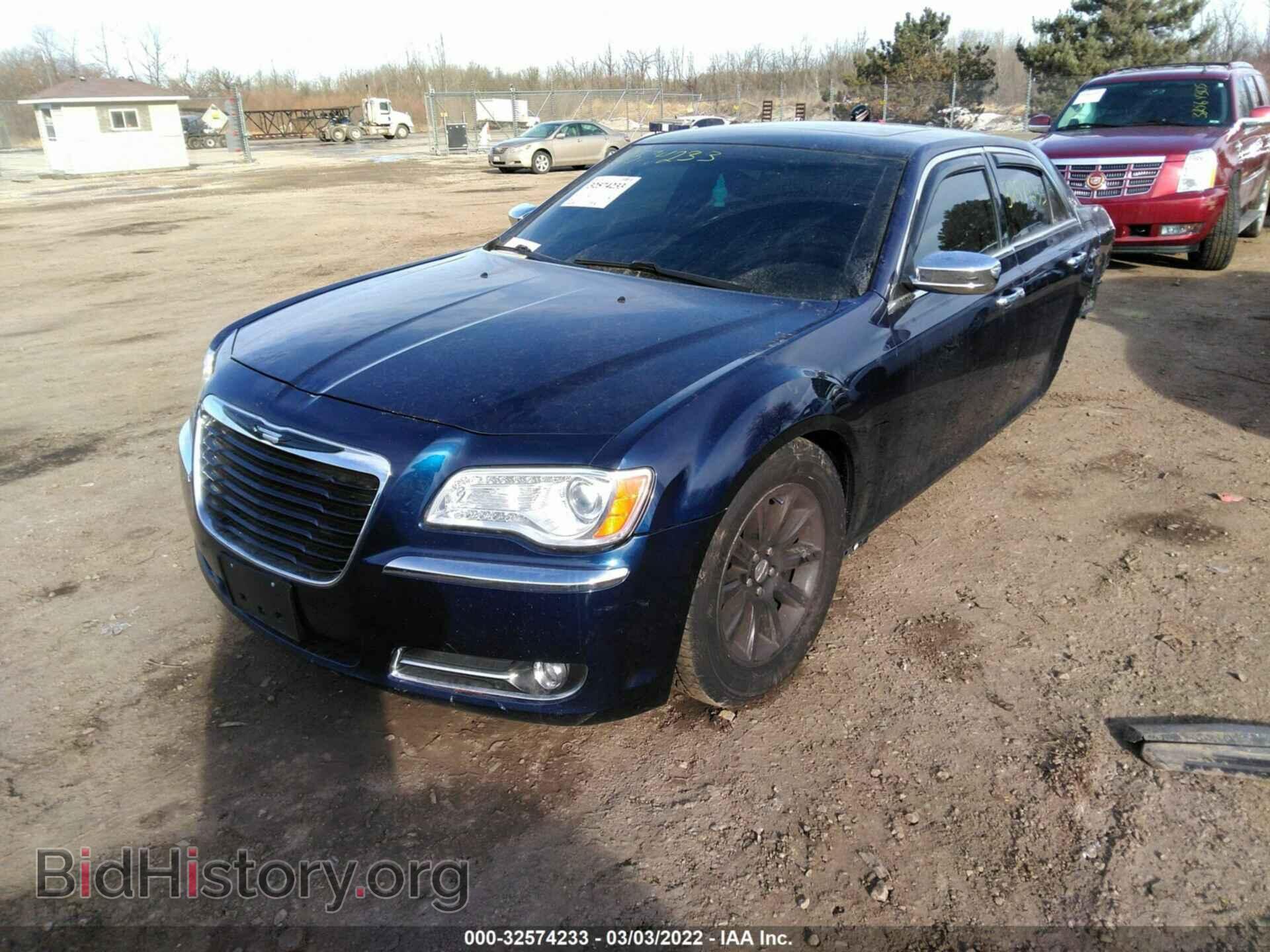 2013 CHRYSLER 300 - VIN: 2C3CCAET3DH686442 - Фото 2