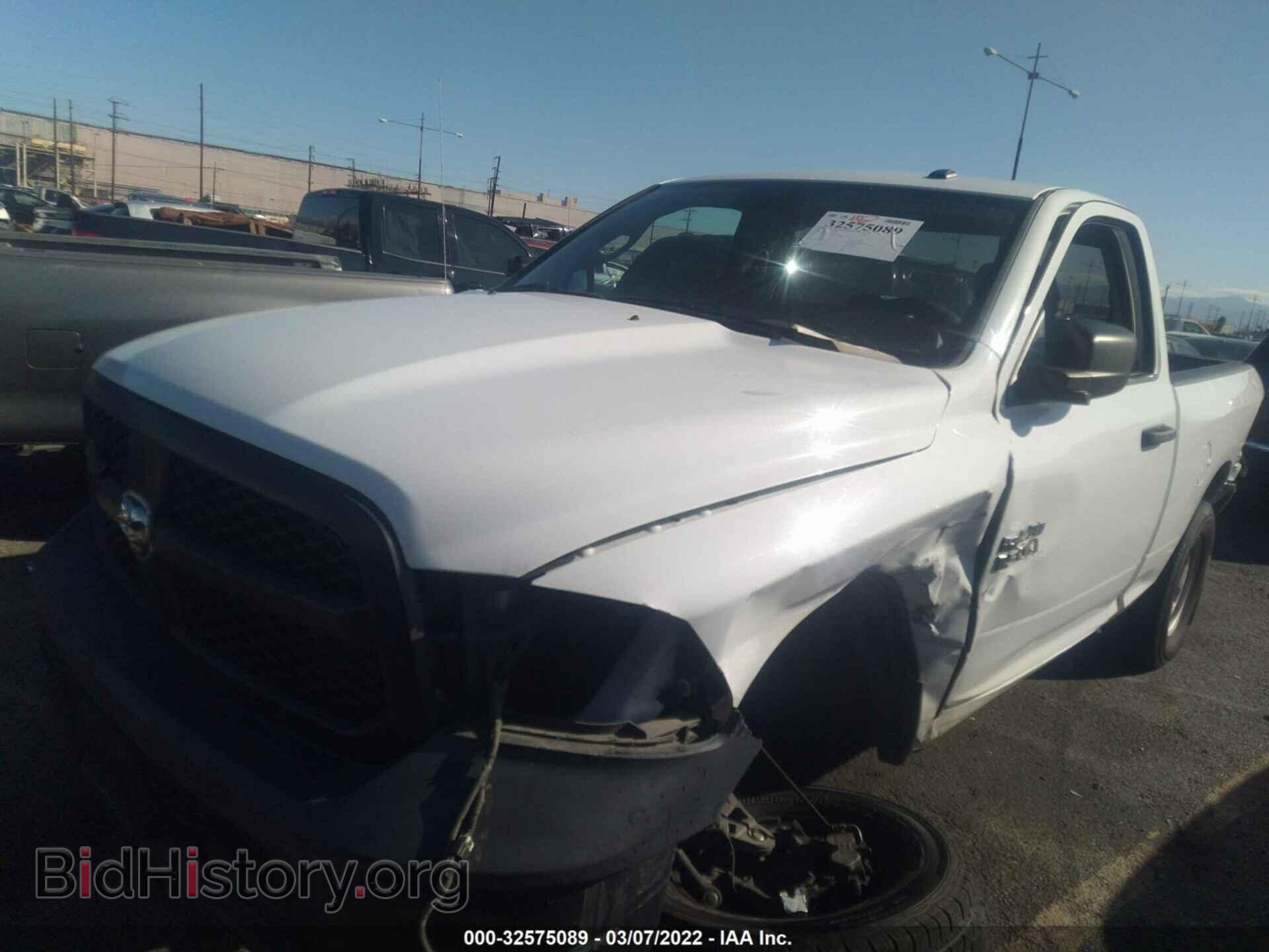 2014 RAM 1500 - VIN: 3C6JR6AGXEG305184 - Фото 2