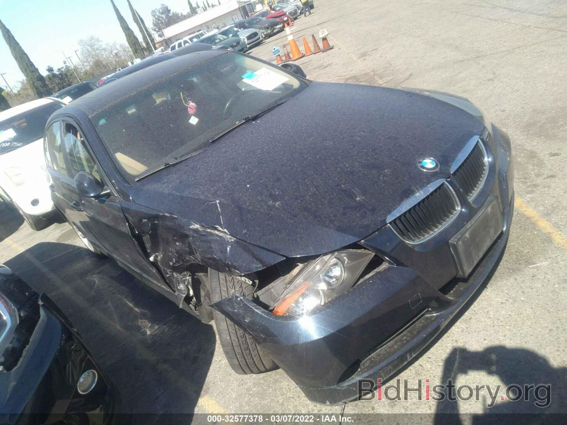 Photo WBAVA37547NE28592 - BMW 3 SERIES 2007