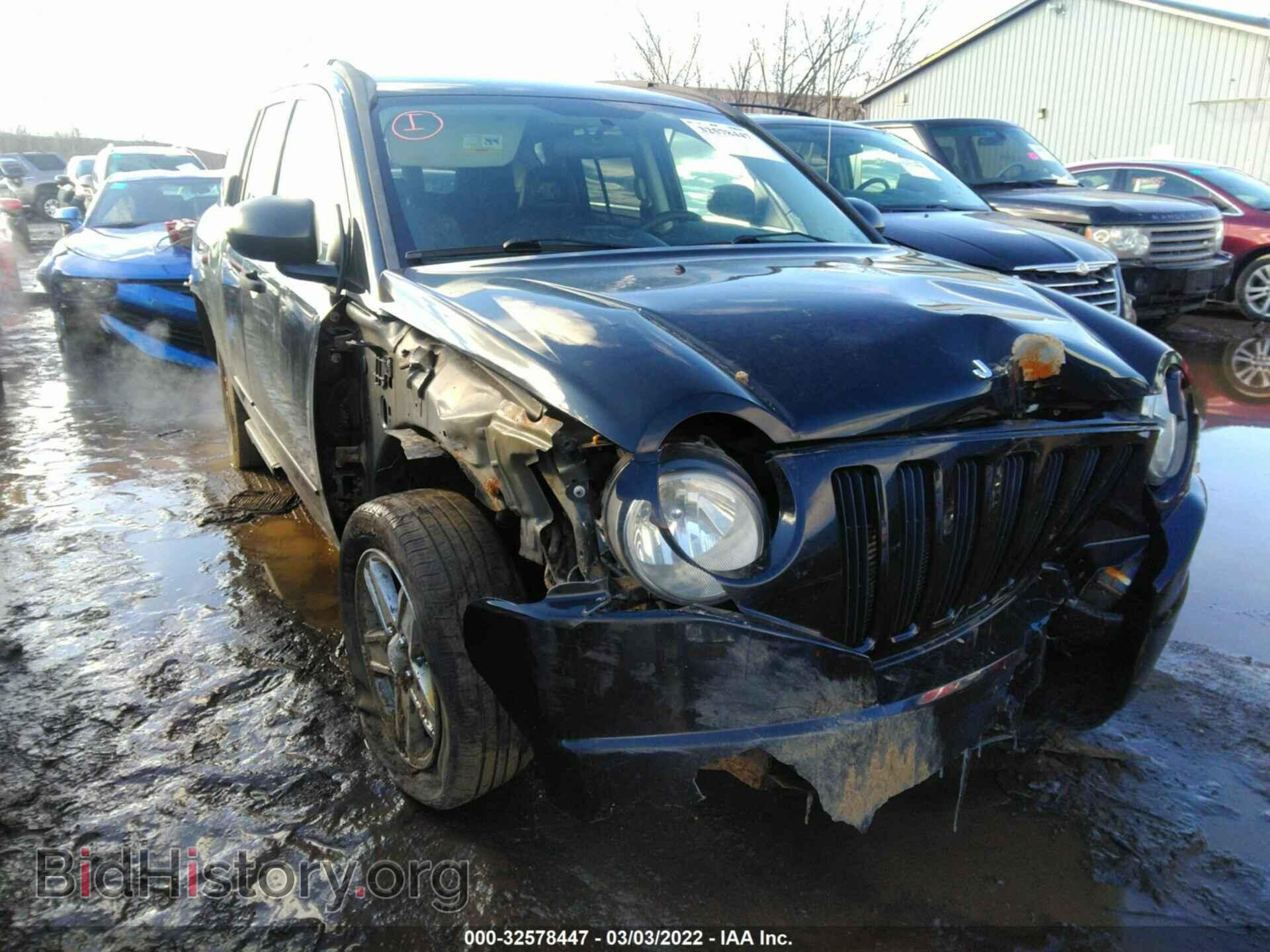 Photo 1J4FF47B69D138133 - JEEP COMPASS 2009