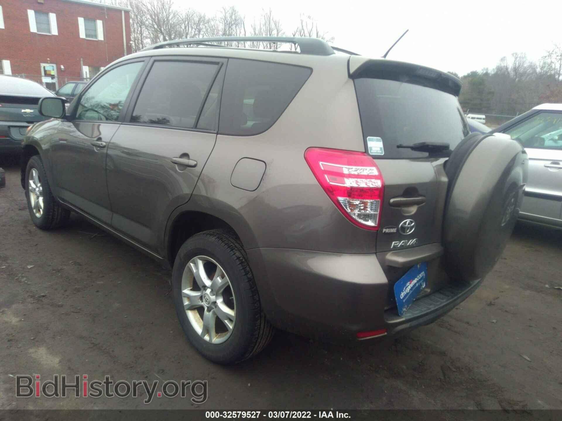 2011 TOYOTA RAV4 - VIN: 2T3BF4DV2BW118781 - Фото 3