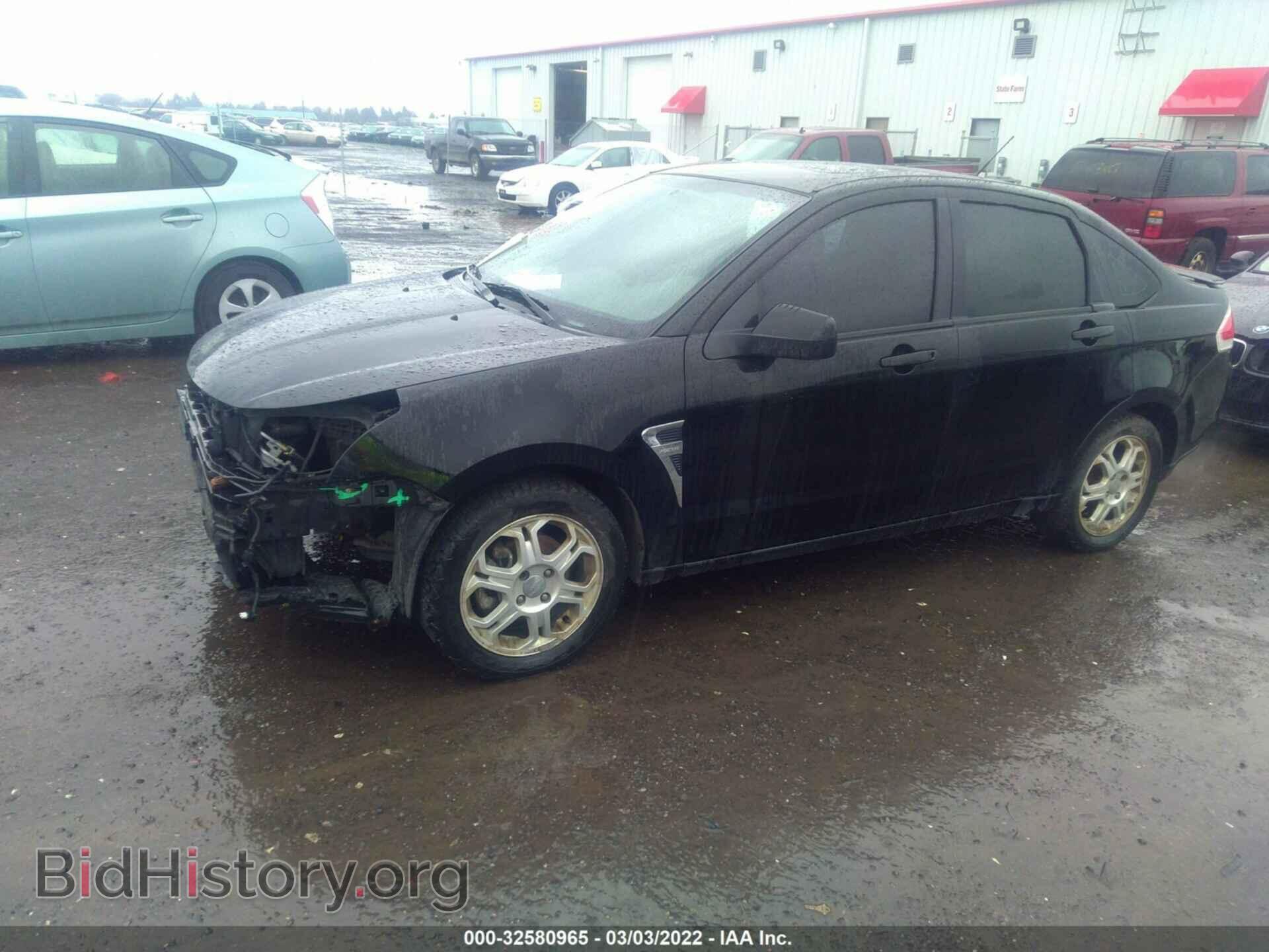 2008 FORD FOCUS - VIN: 1FAHP35N58W121352 - Фото 2
