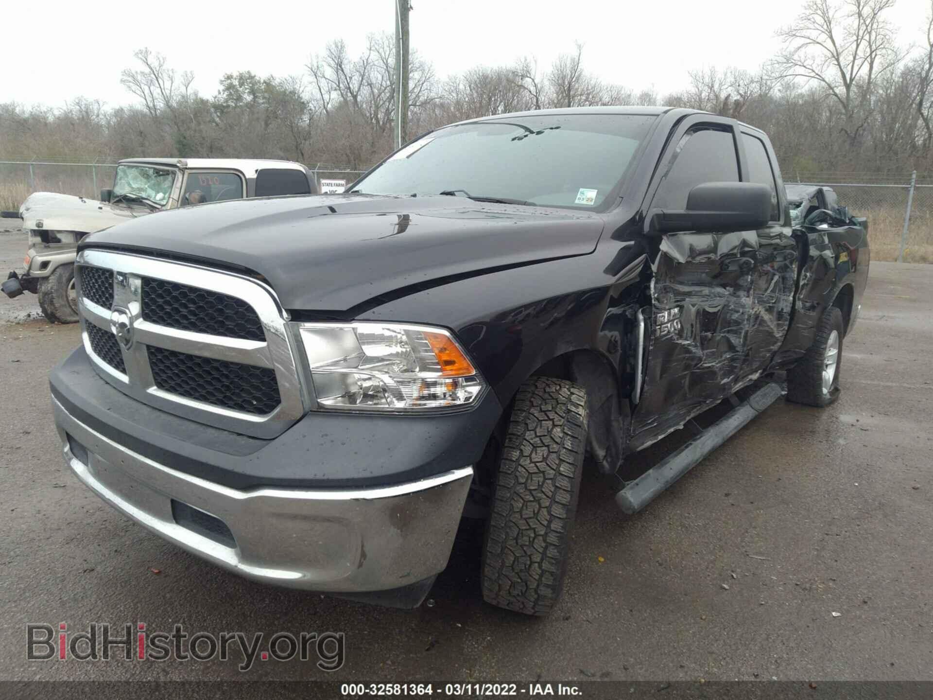 2018 RAM 1500 - VIN: 1C6RR6FG5JS296702 - Фото 2