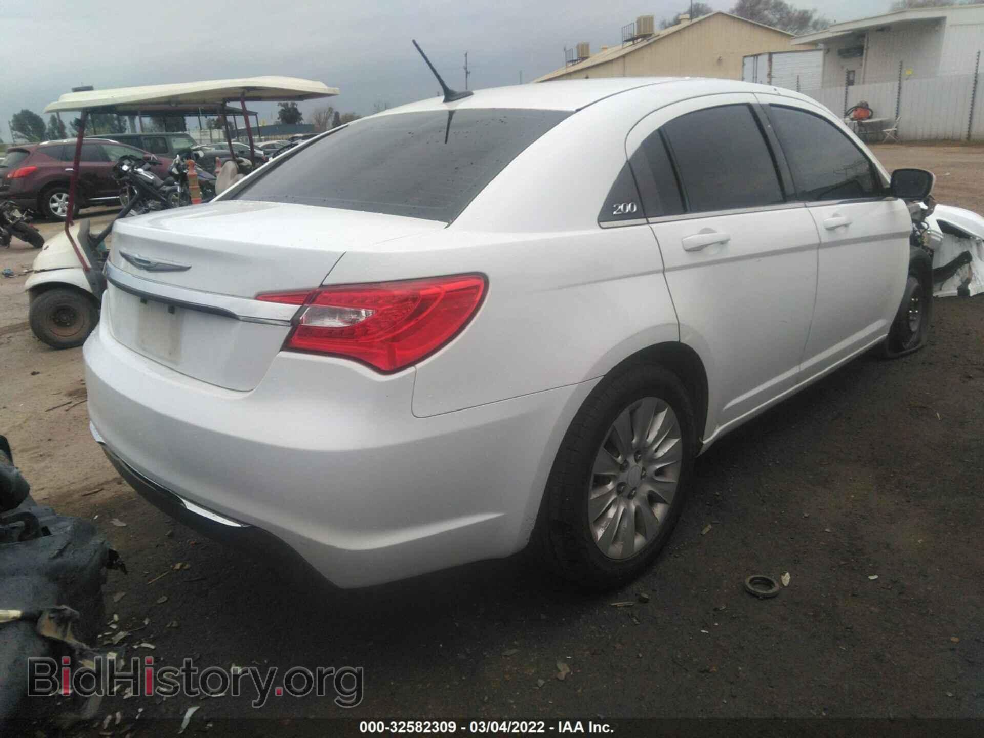2013 CHRYSLER 200 - VIN: 1C3CCBAB8DN734589 - Фото 4