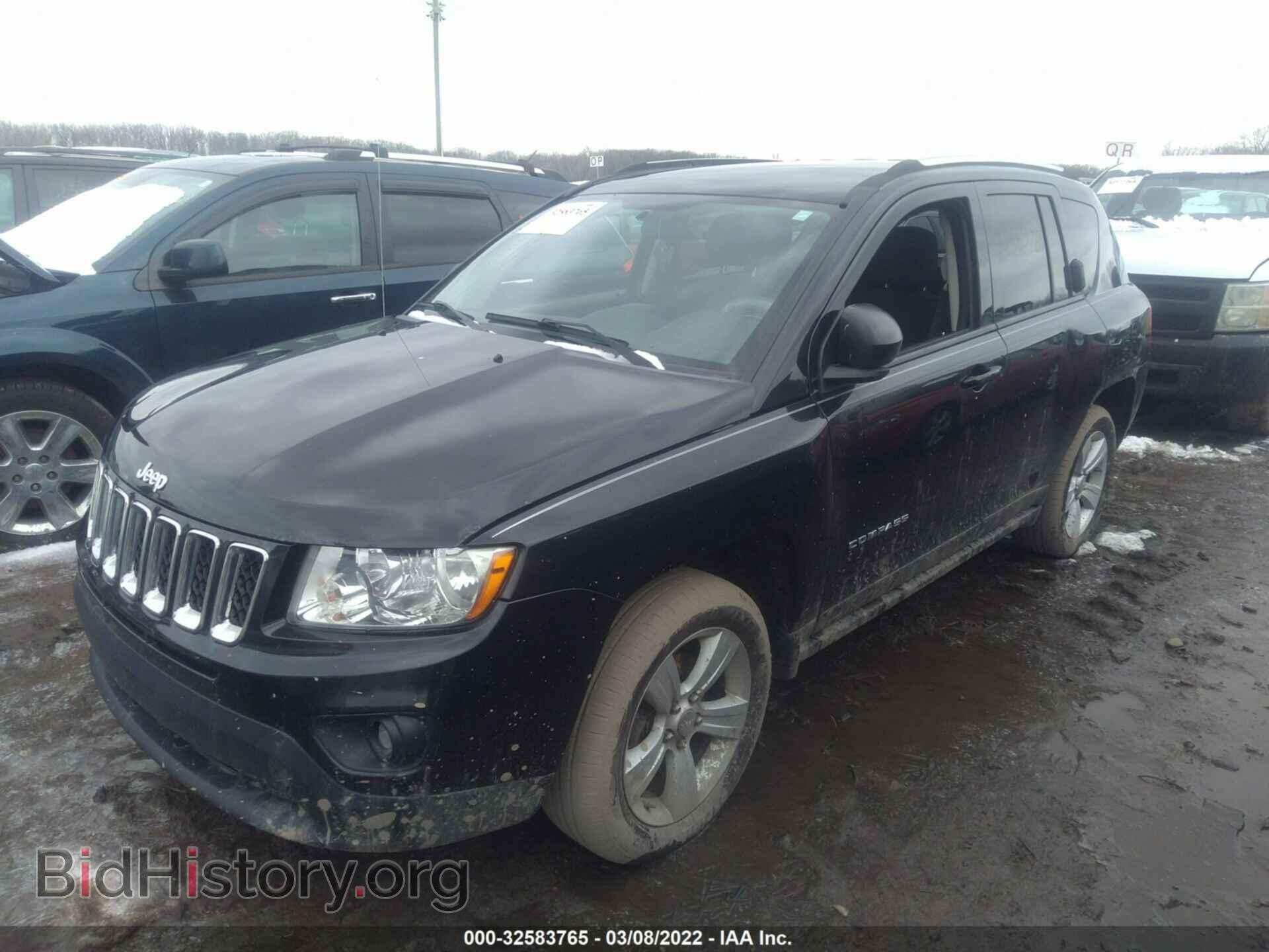 2011 JEEP COMPASS - VIN: 1J4NT1FB2BD139581 - Фото 2