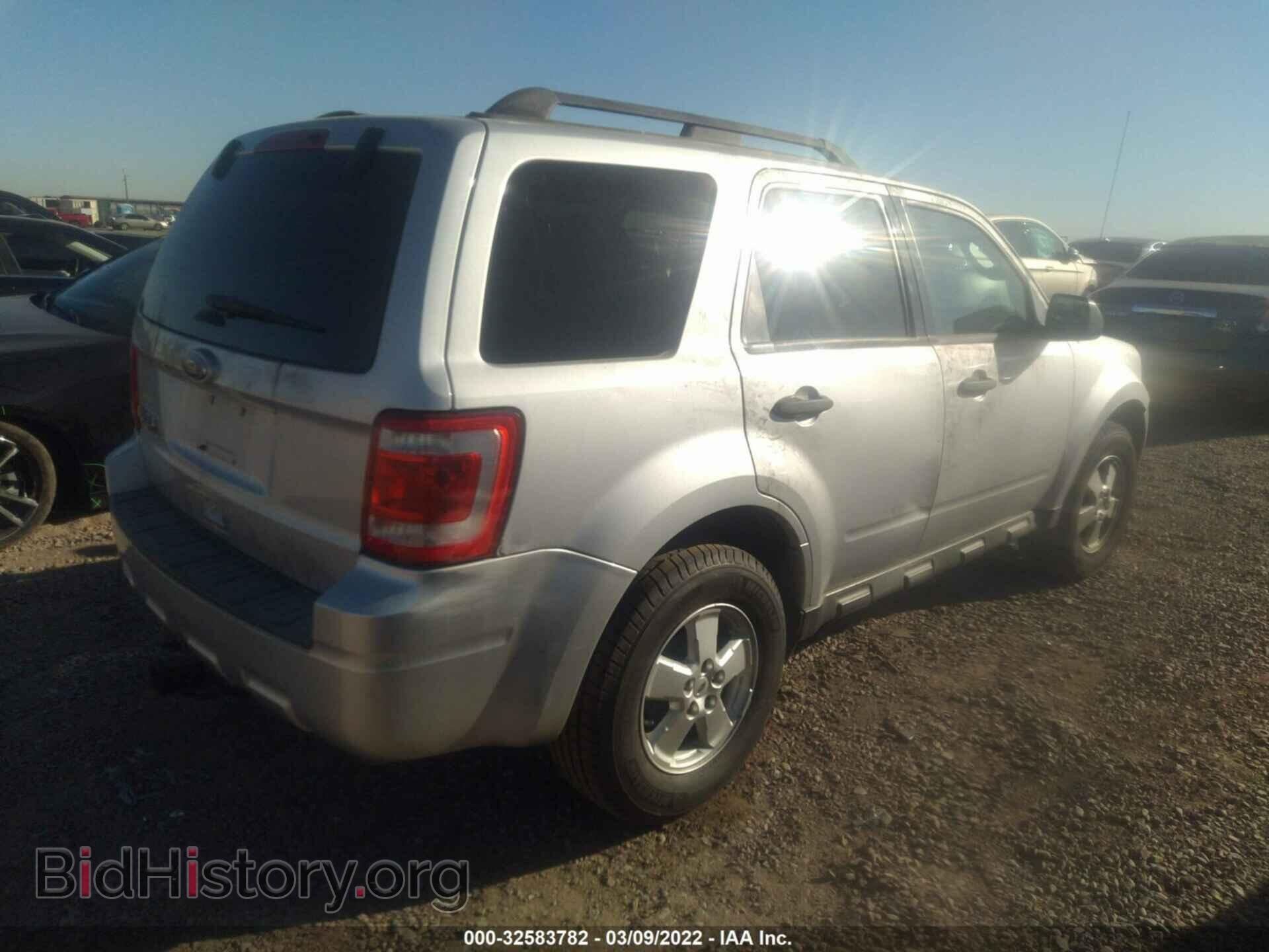 2011 FORD ESCAPE - VIN: 1FMCU9D71BKC38245 - Photo 4